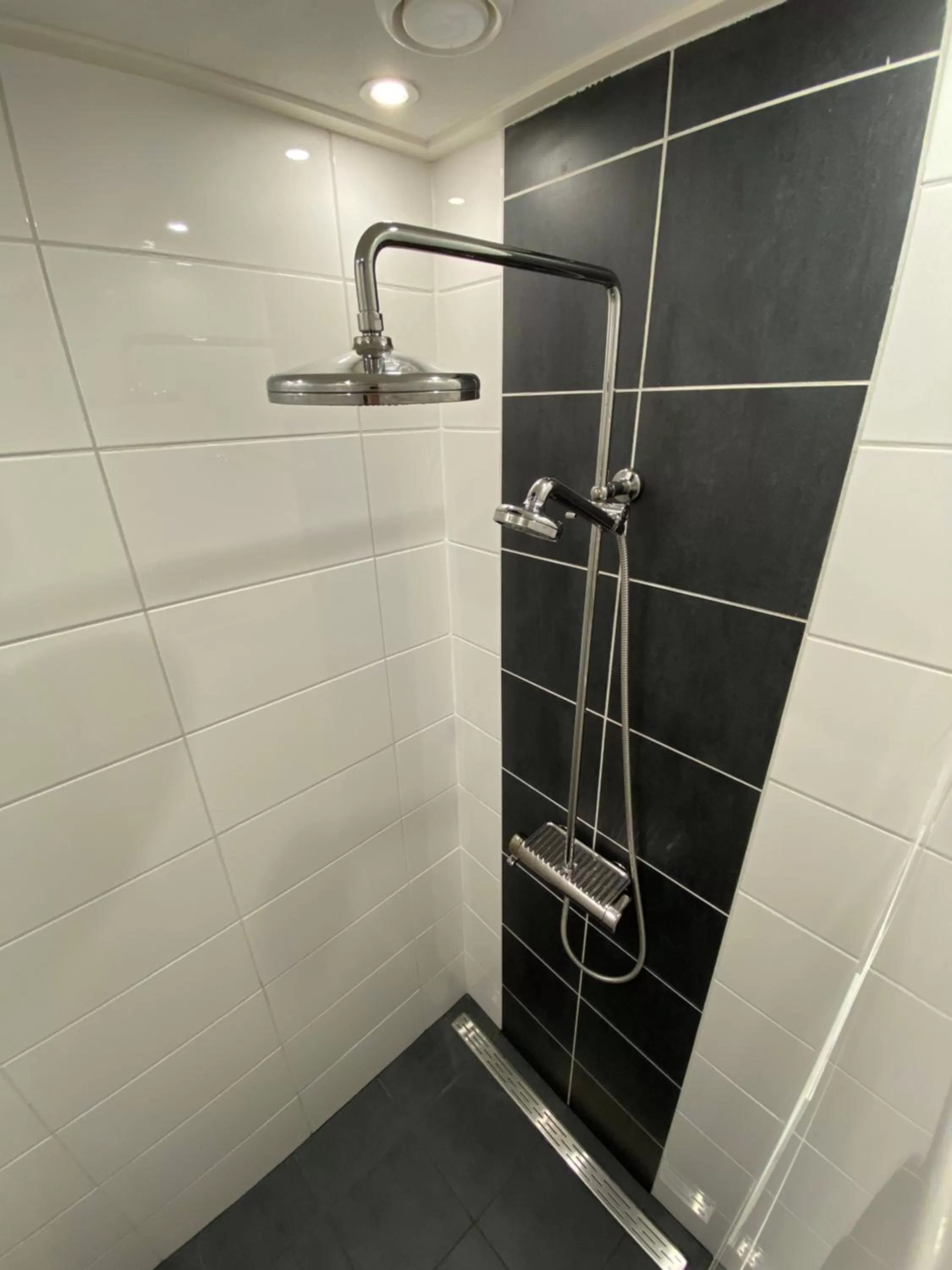 De Vijverkamer-----privé diner op de kamer mogelijk!!