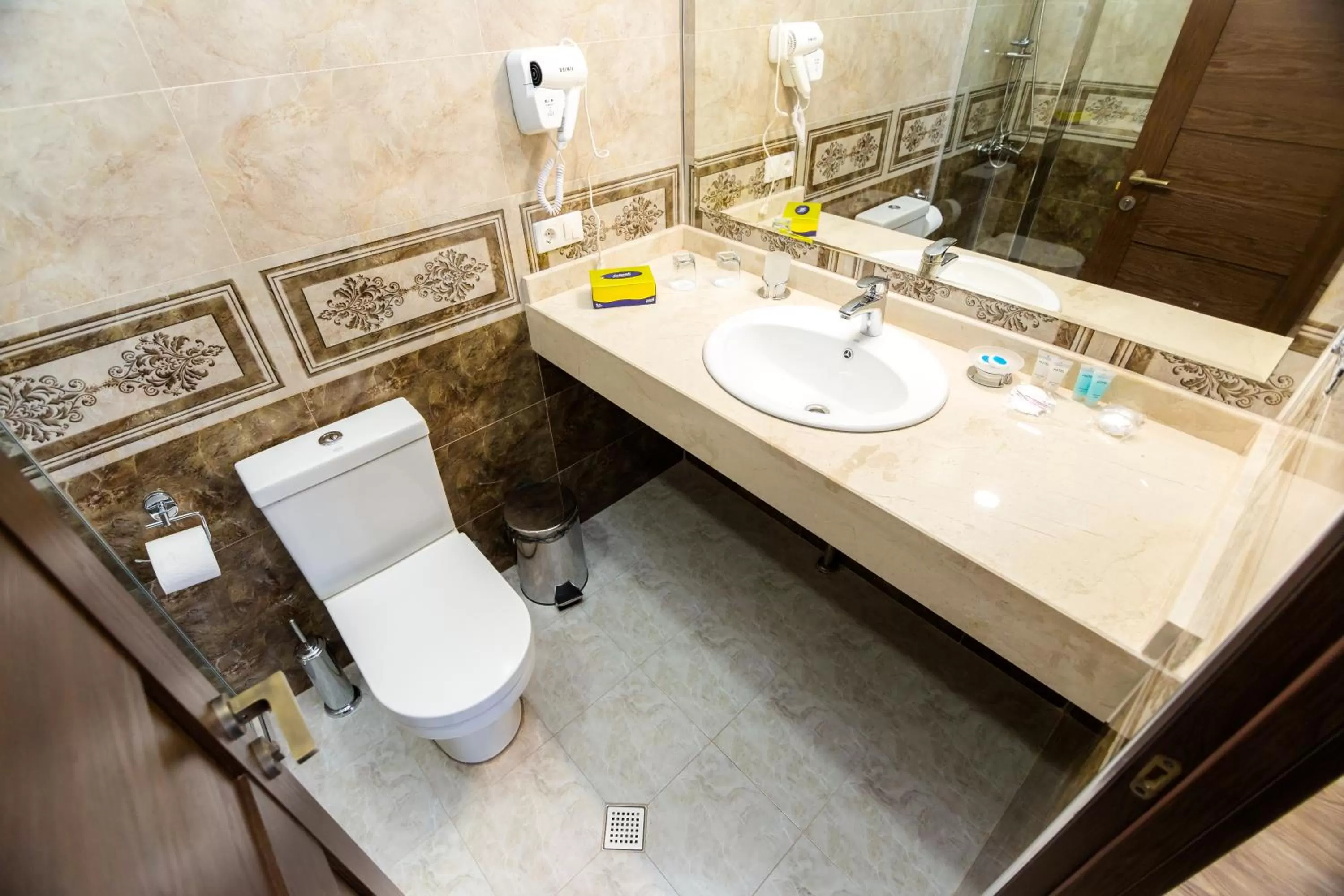 Toilet, Bathroom in Elia Palace Hotel