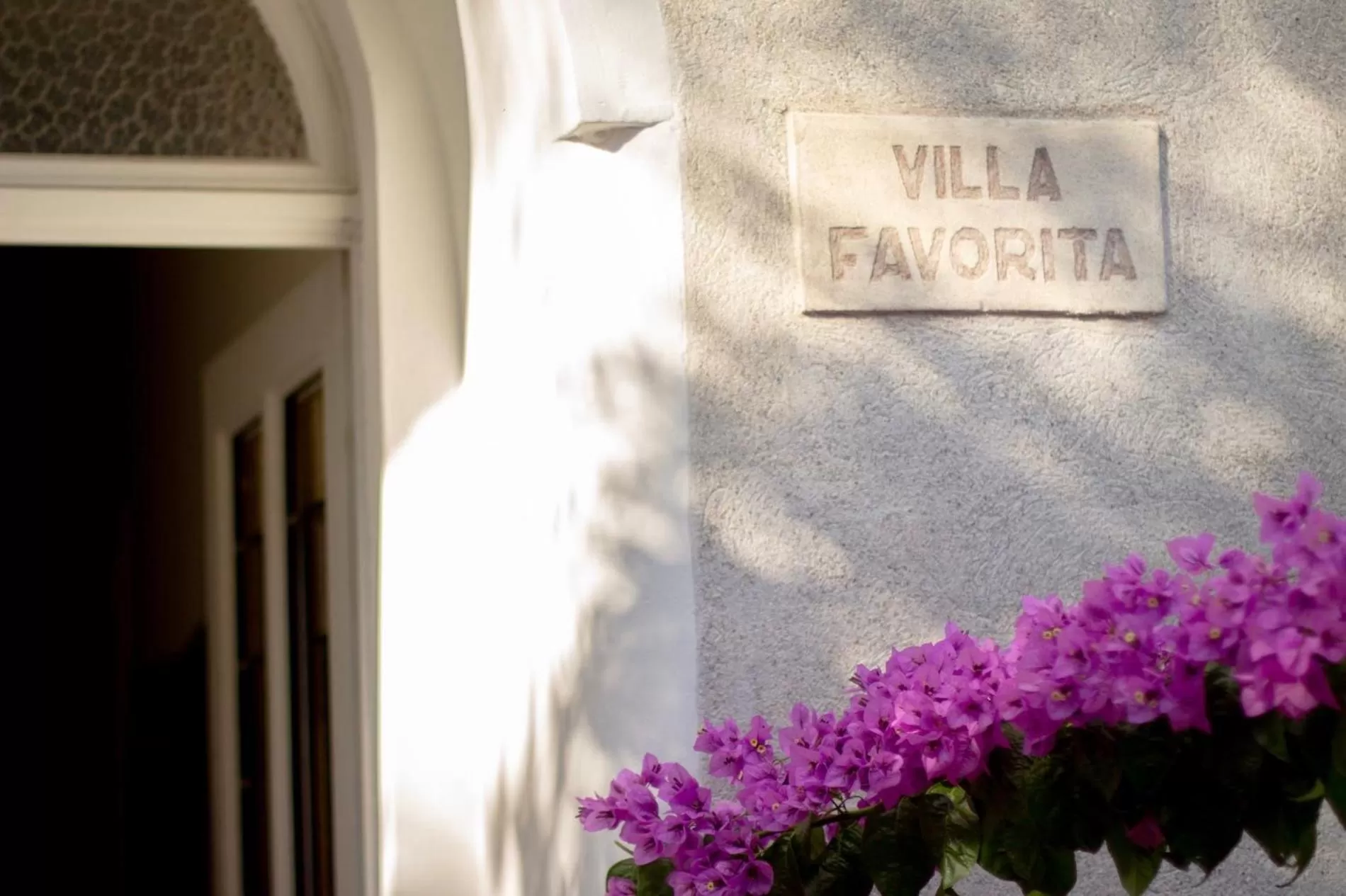 Property logo or sign in Easy Stay by Hotel La Perla