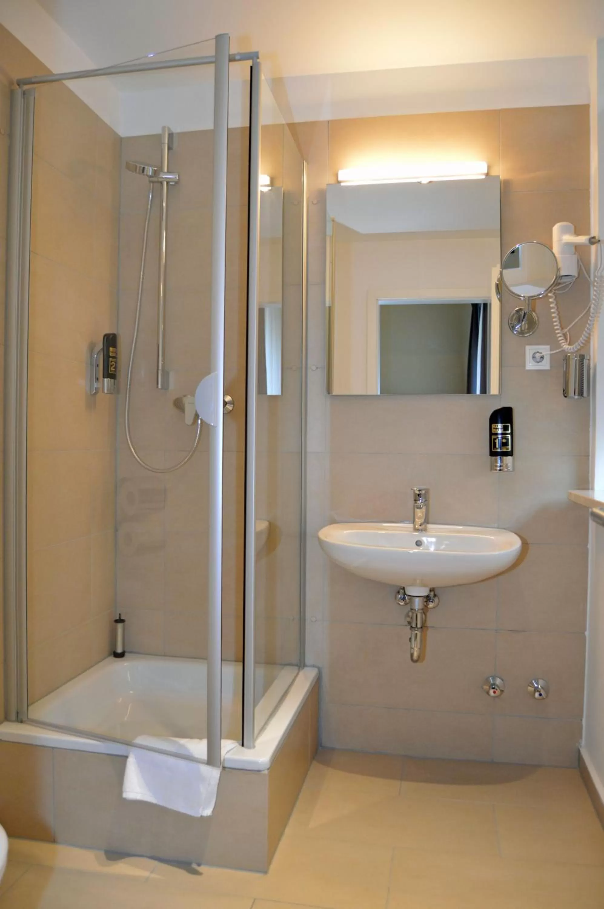 Bathroom in Hotel Jeta