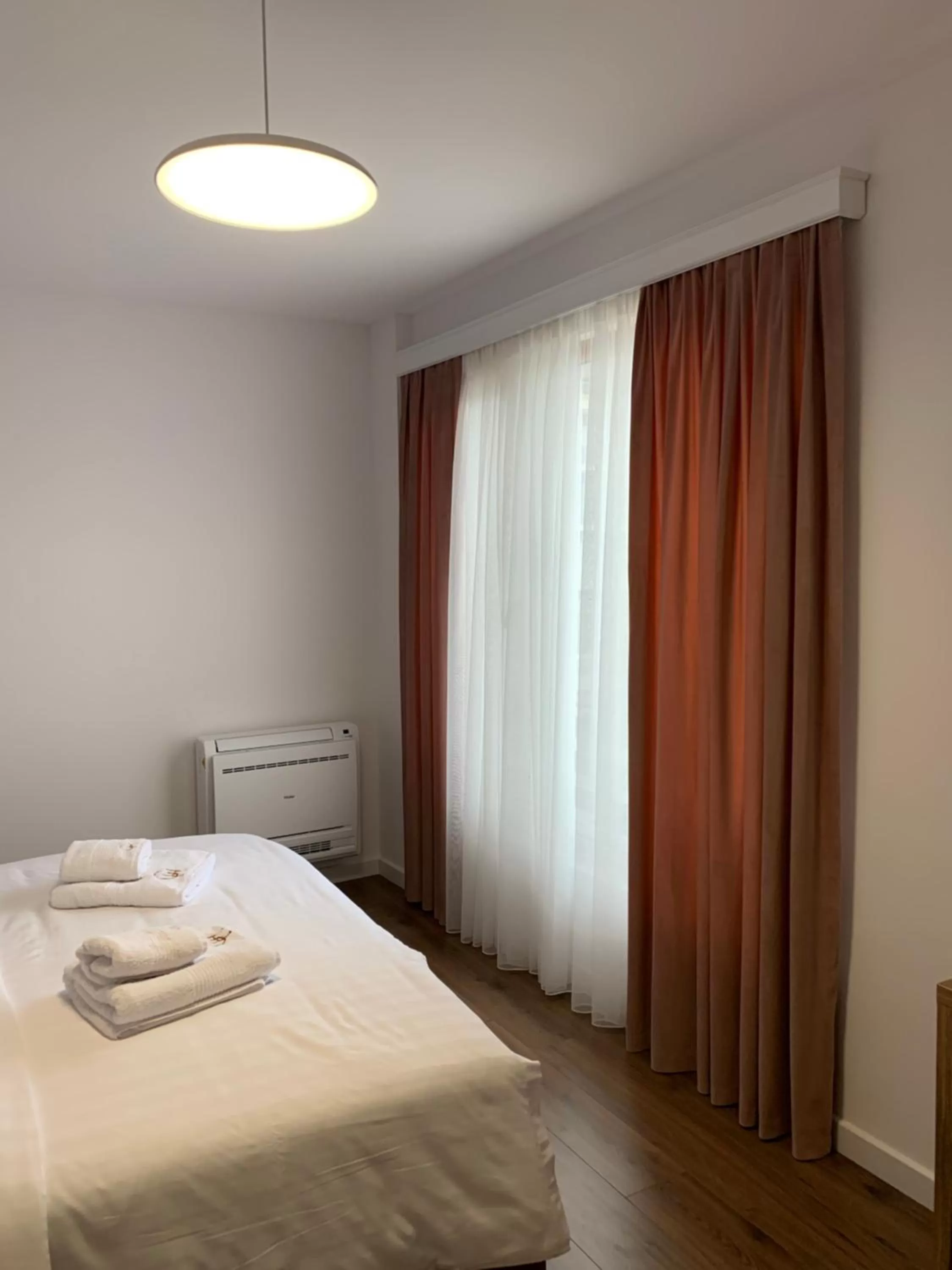 Bed in Grand Hotel Pogradec