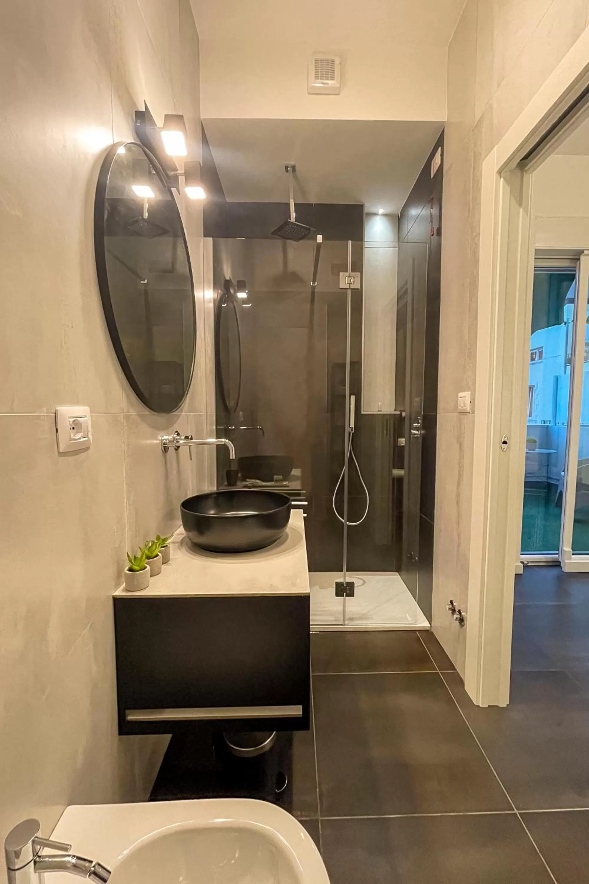 Shower in Enjoy Living