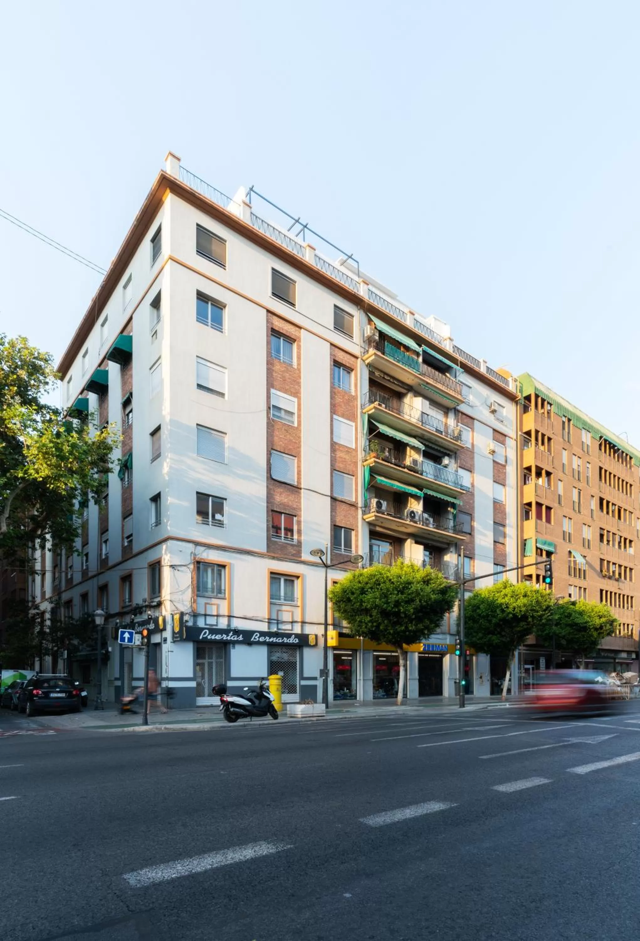 Property building in Nest Style Valencia