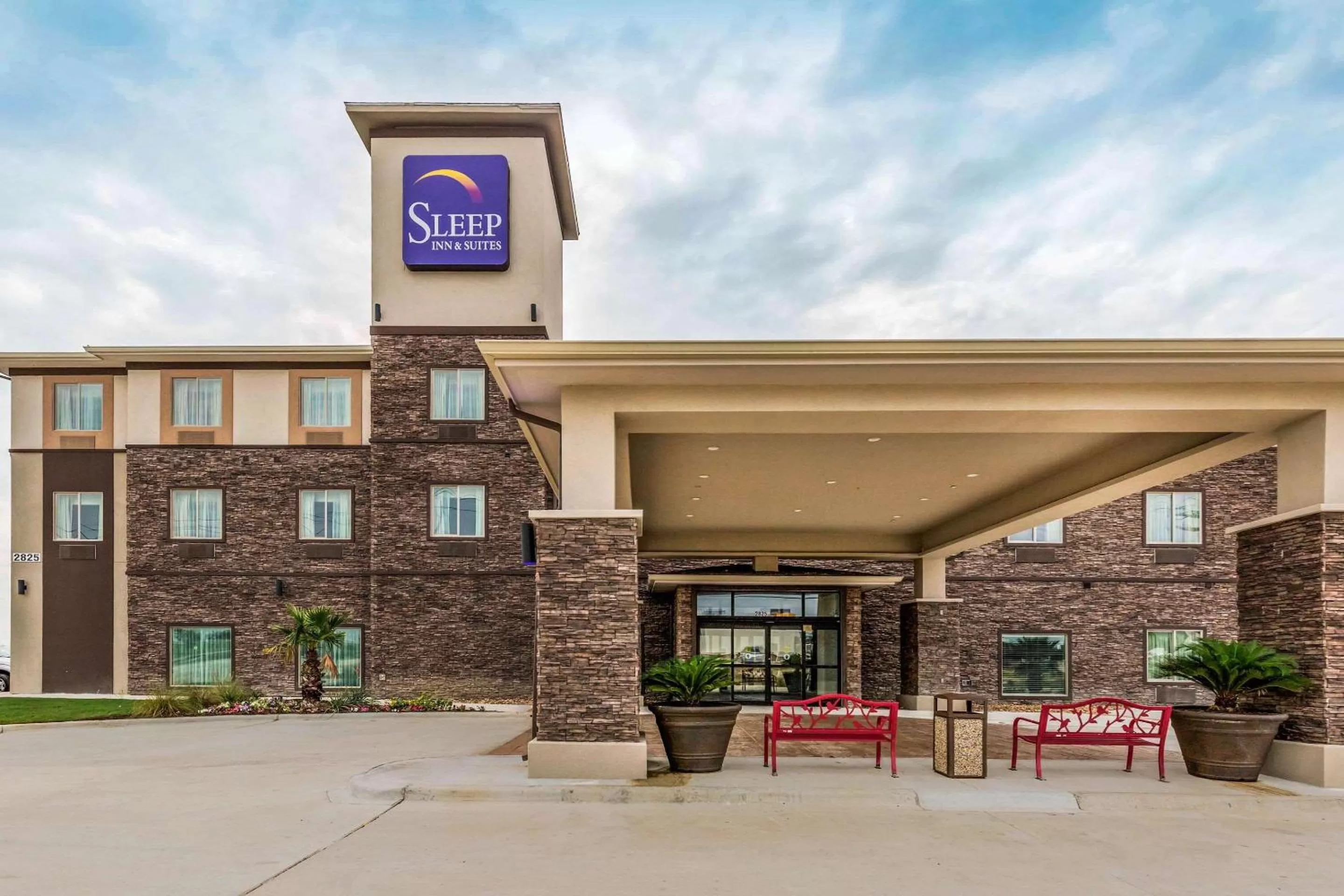 Property building in Sleep Inn & Suites Bryan - College Station