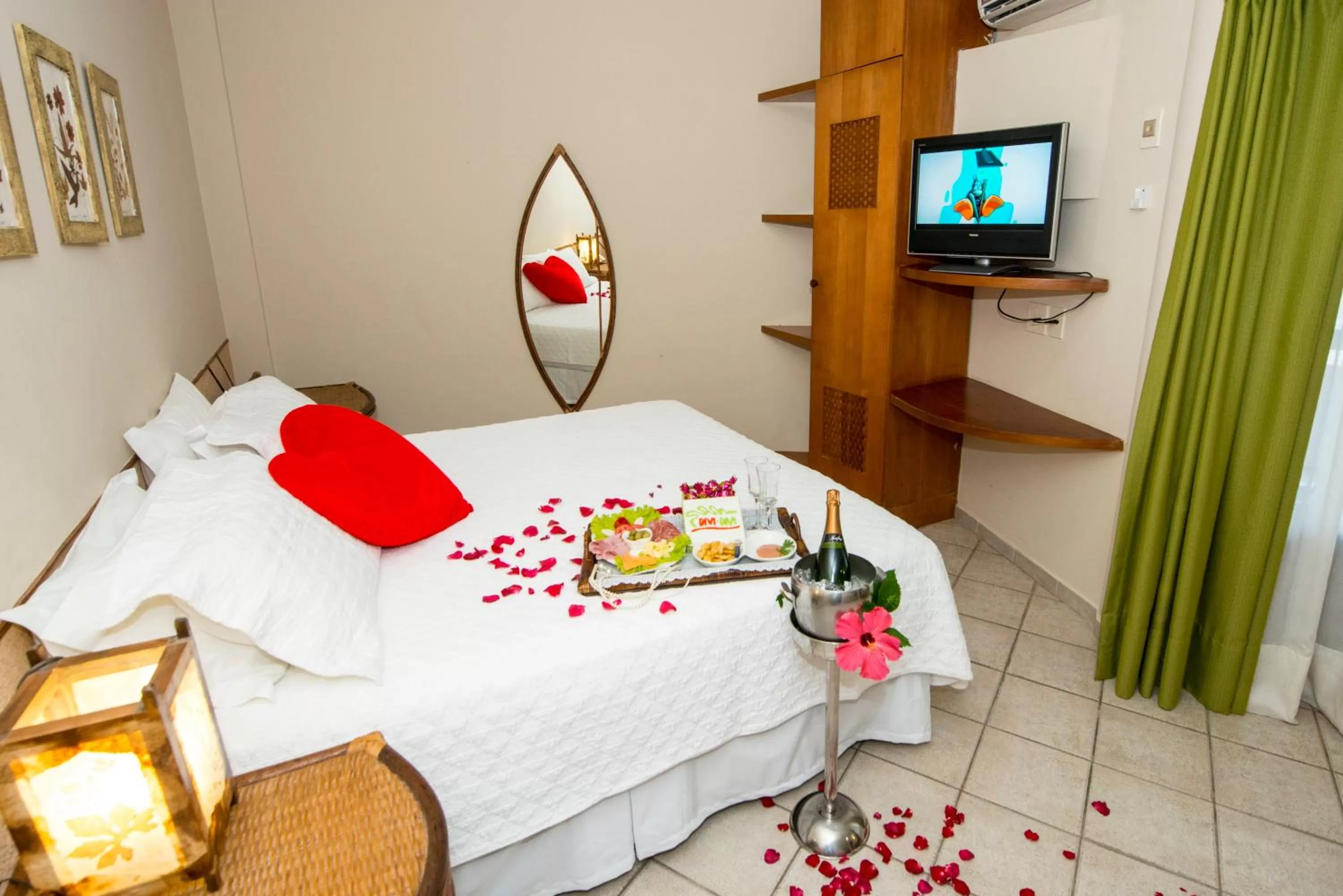 Decorative detail, Bed in Divi-Divi Praia Hotel