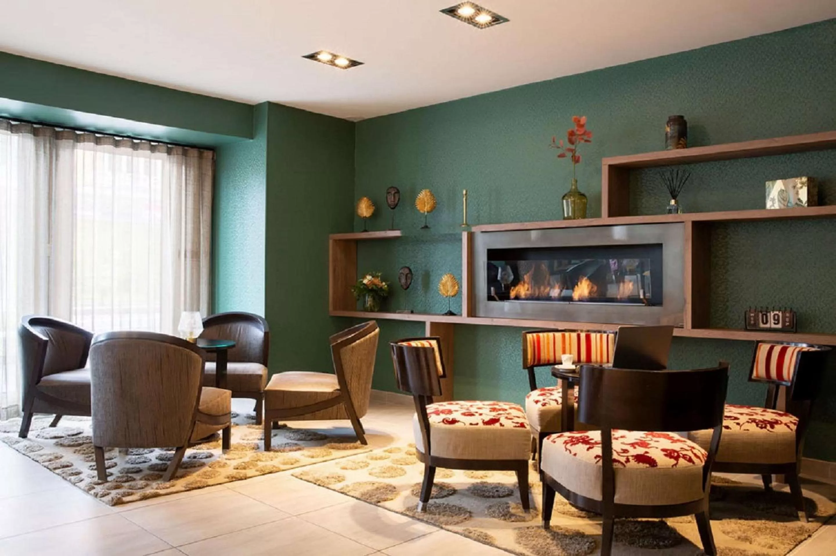 Lobby or reception in Best Western Plus Hôtel Belfort Centre Gare