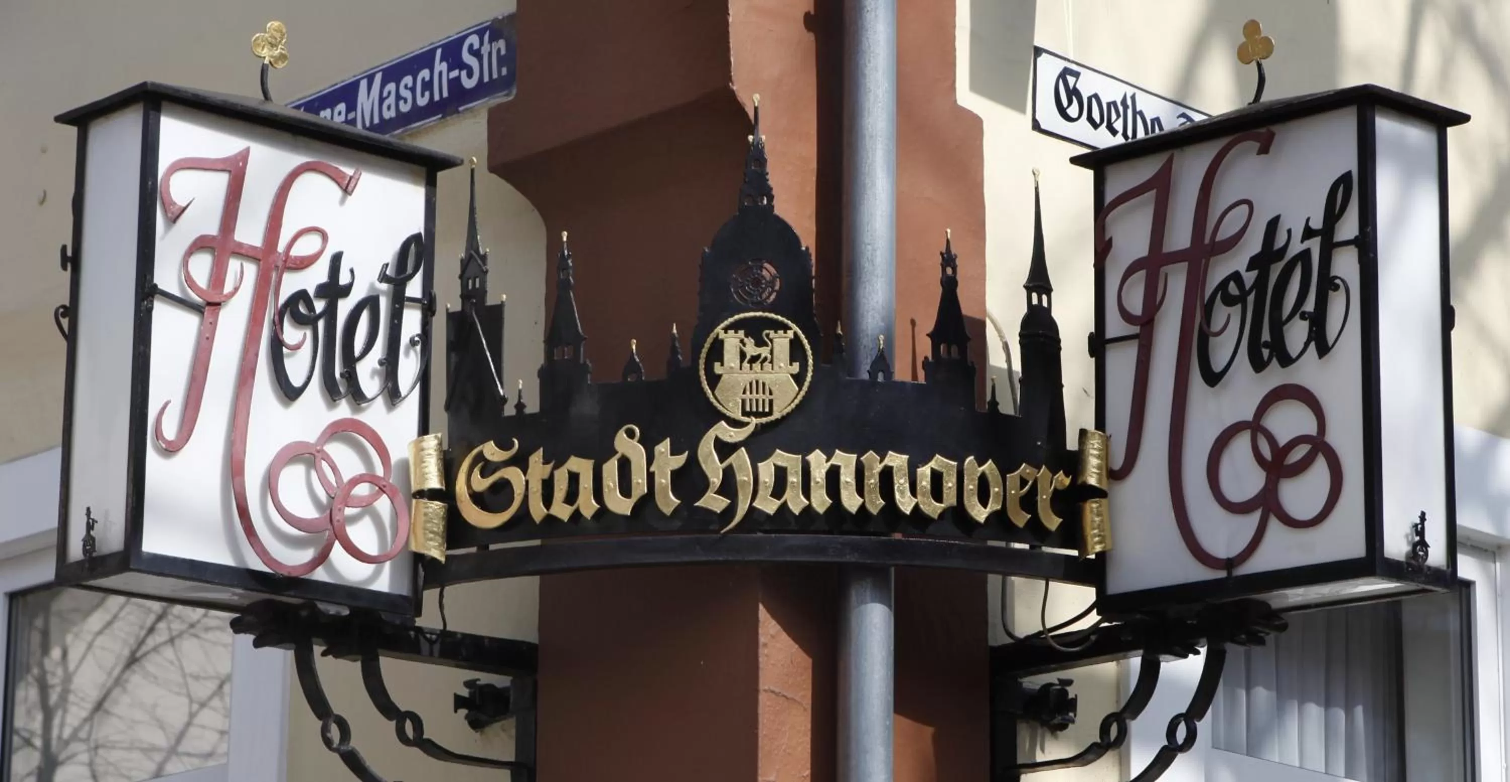 Property logo or sign in Hotel Stadt Hannover