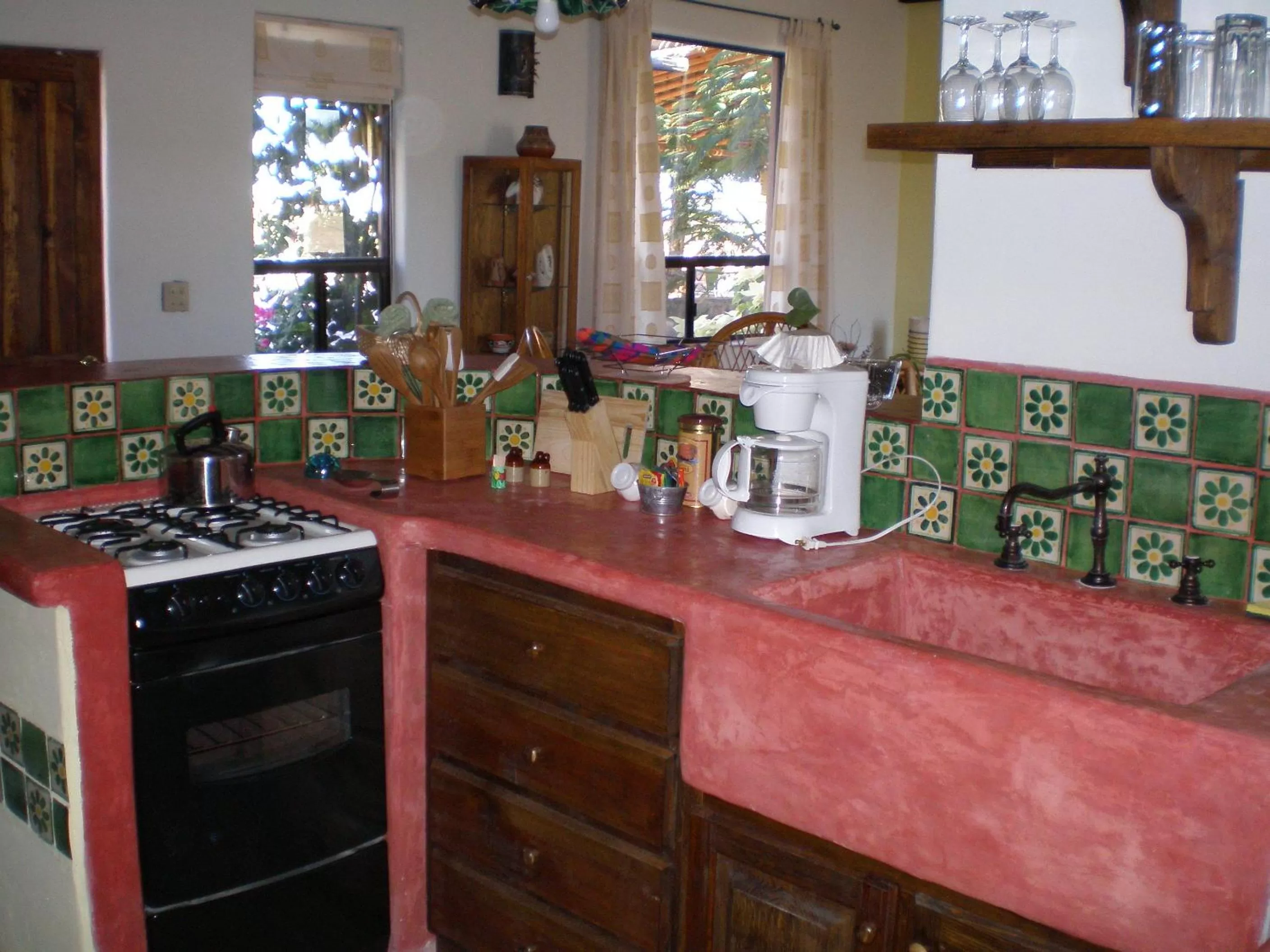 Bathroom, Kitchen/Kitchenette in Serendipity