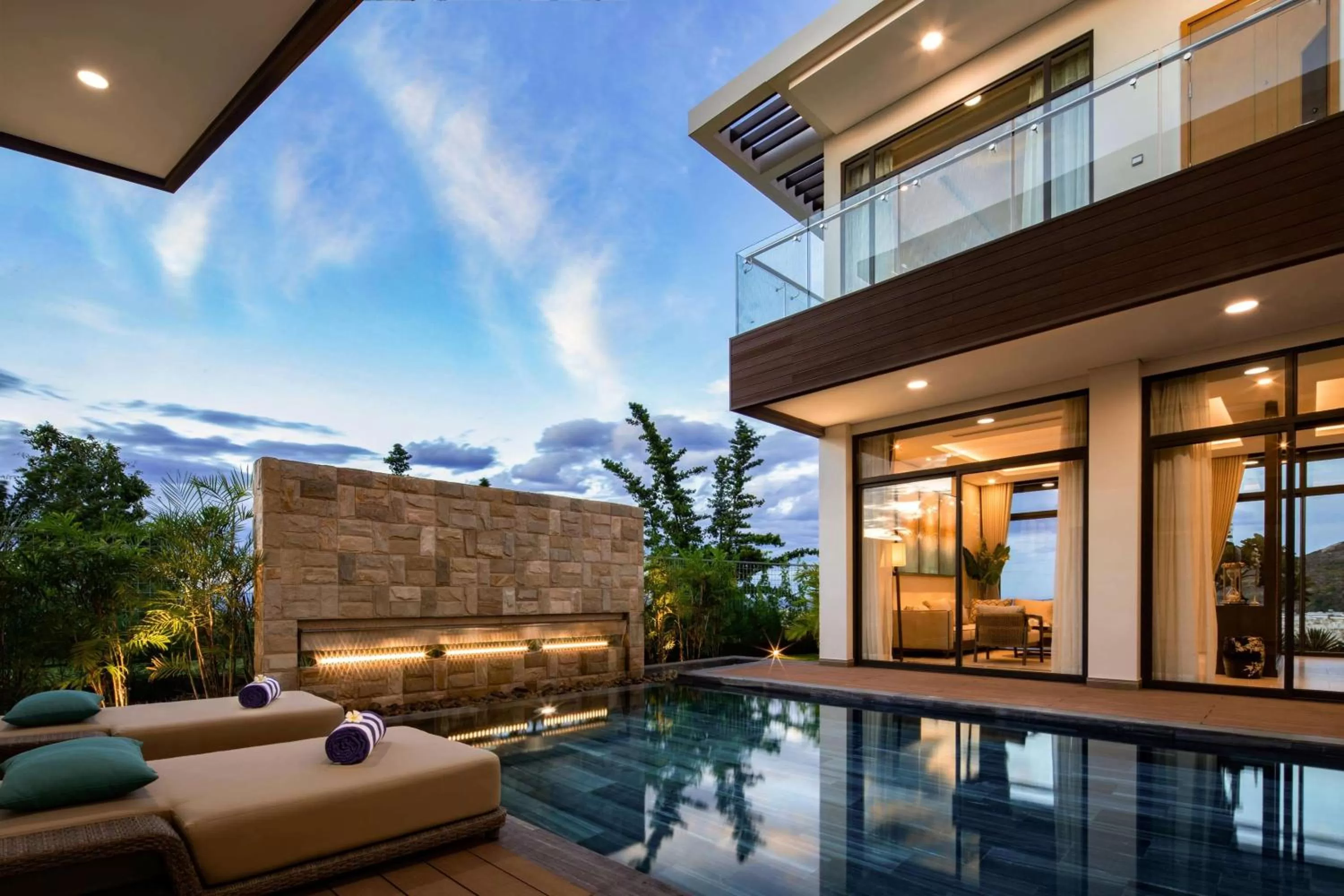 Photo of the whole room in Wyndham Grand KN Paradise Cam Ranh