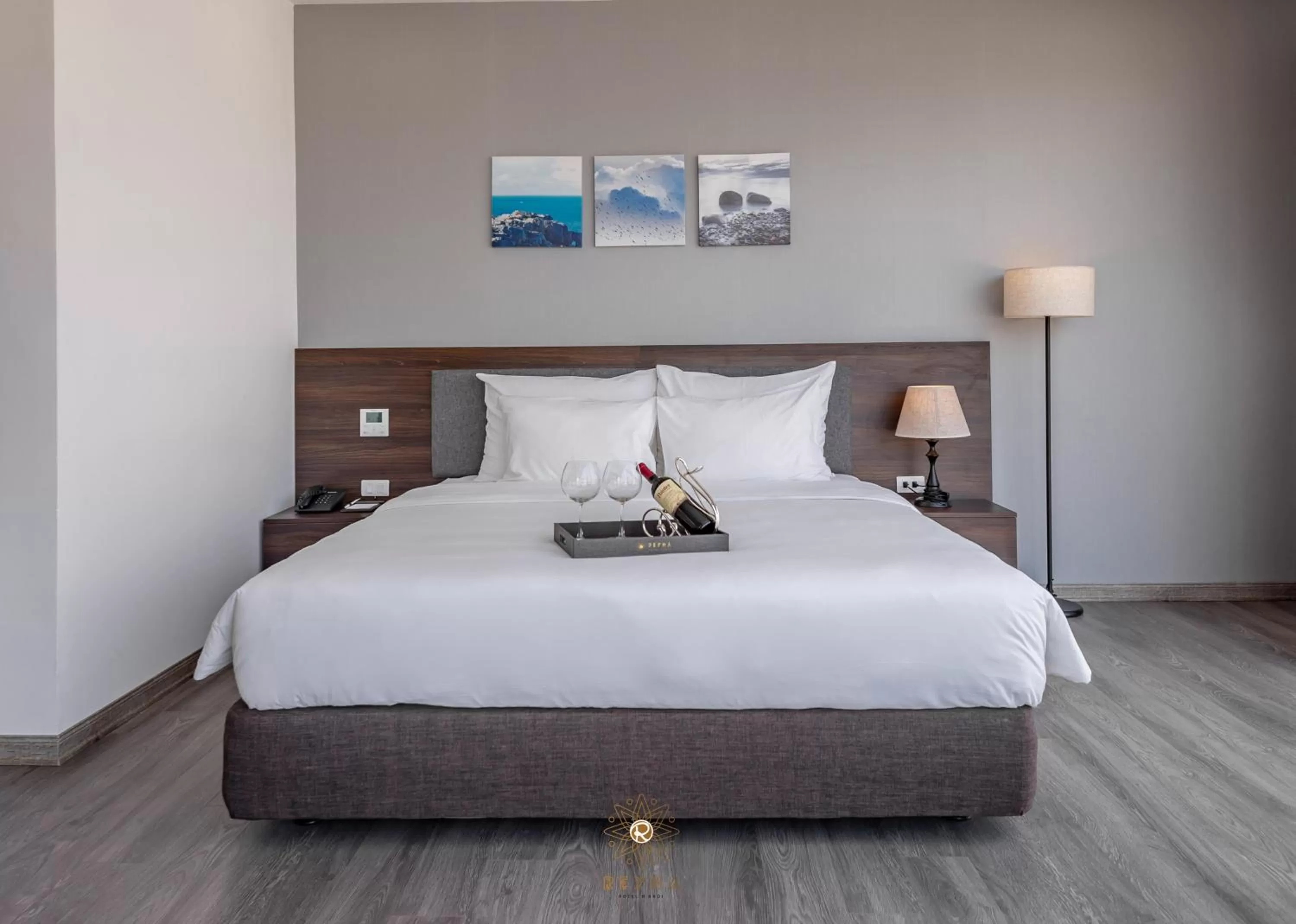 Bed in Reyna Hotel Hanoi & Spa