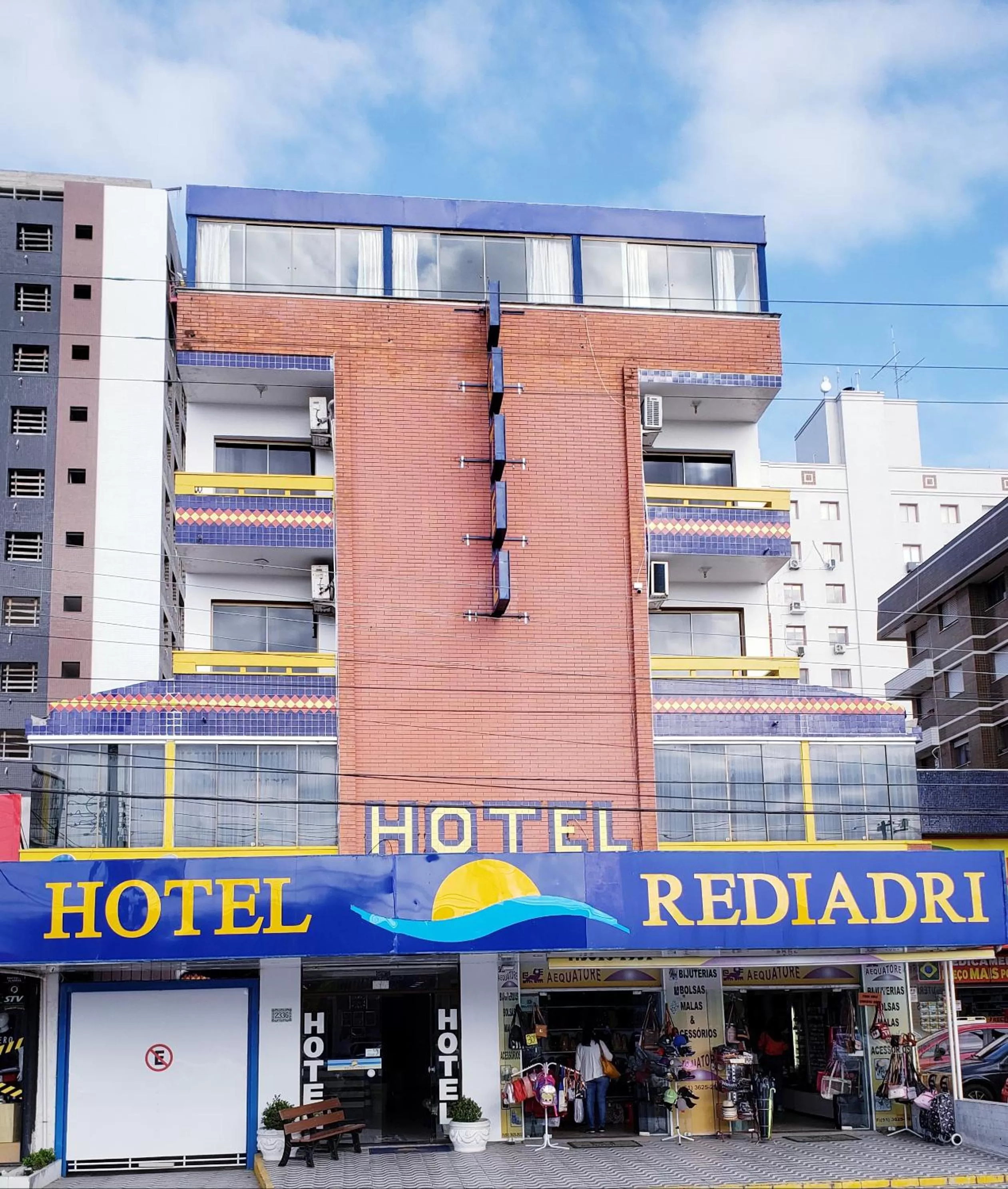 Property building in Capão da Canoa - Hotel Rediadri