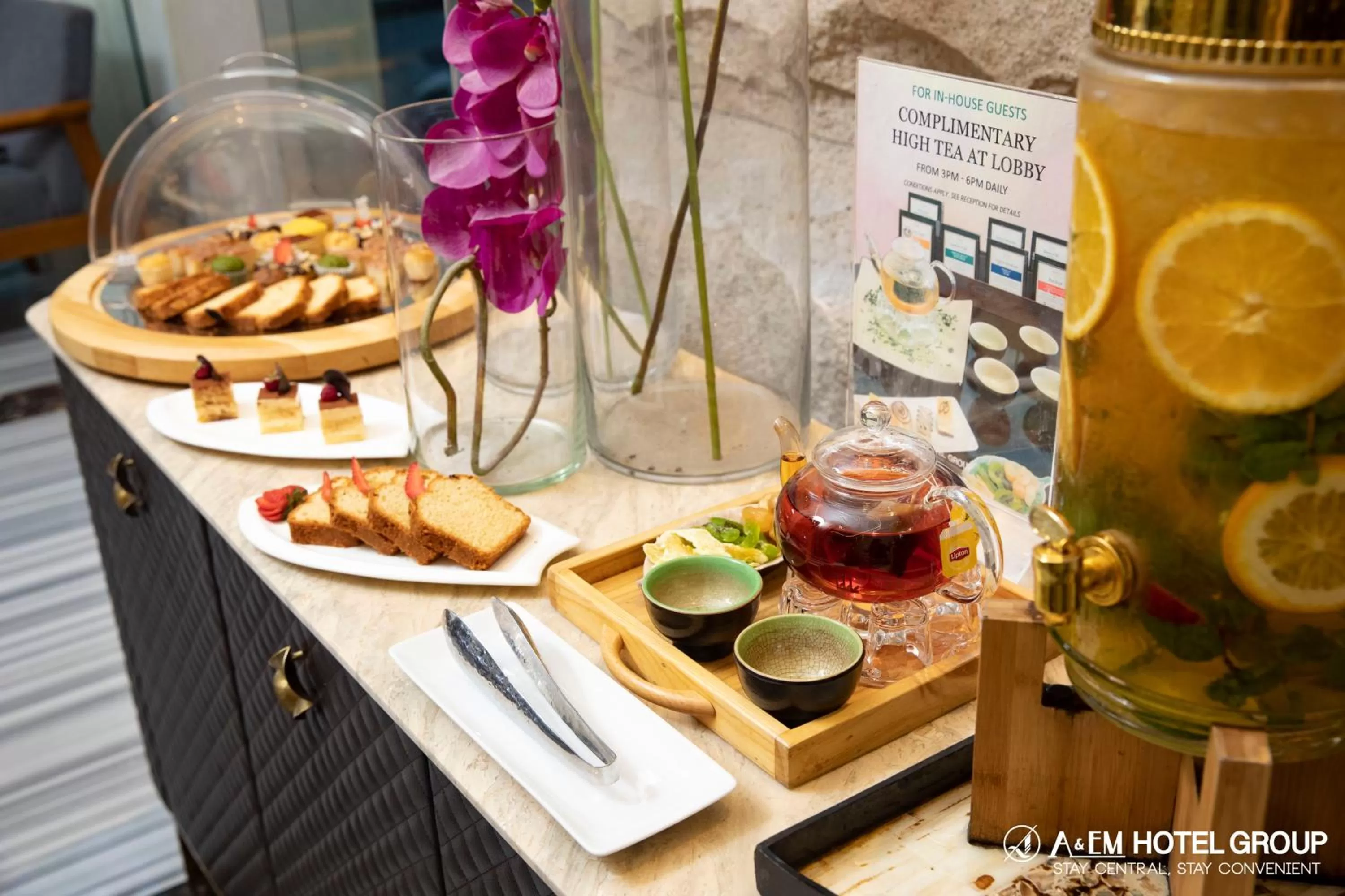 Food and drinks in A&EM Saigon Hotel