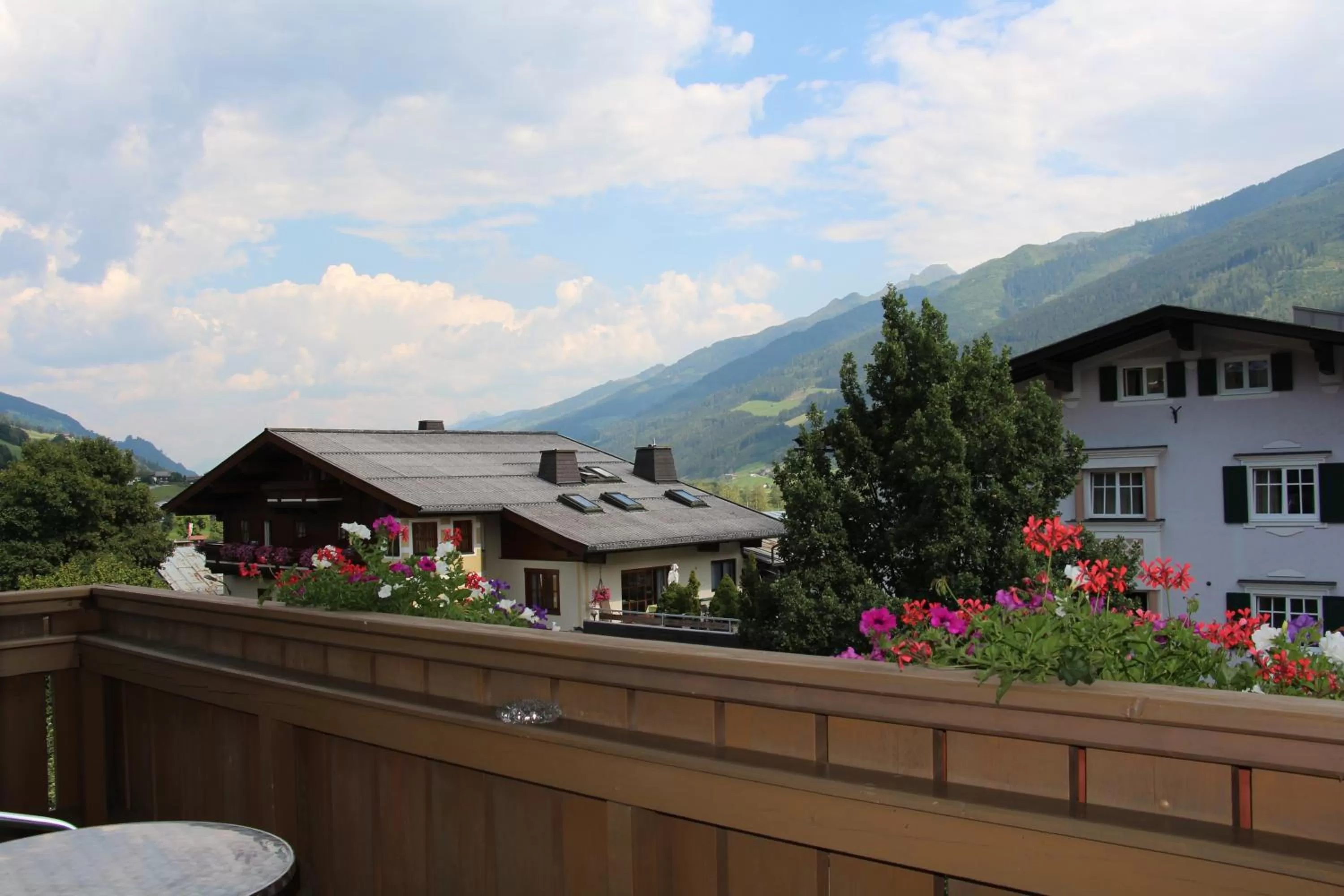 City view in Hotel in the HEART of the Alps