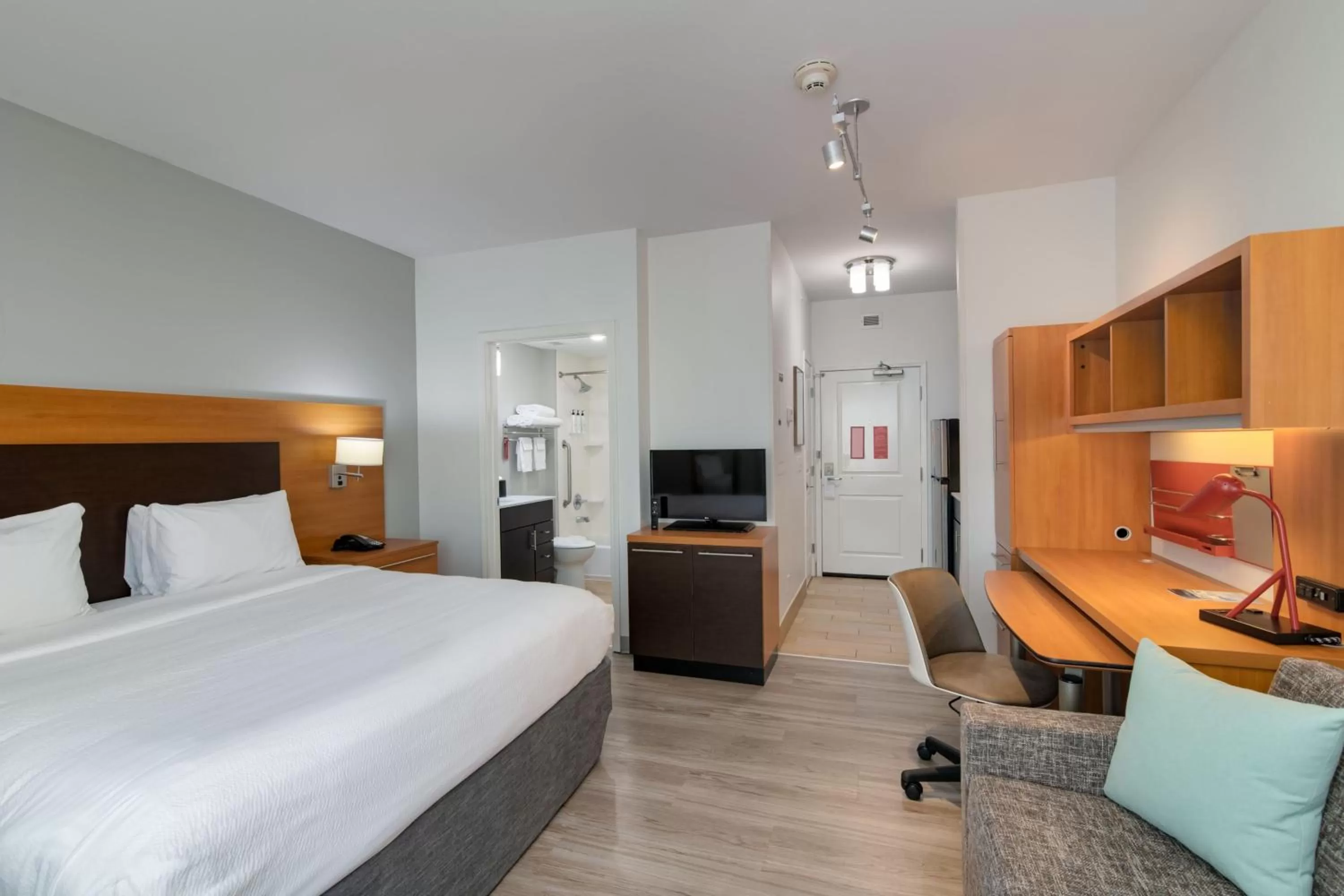 Bedroom, Bed in TownePlace Suites by Marriott Dallas McKinney