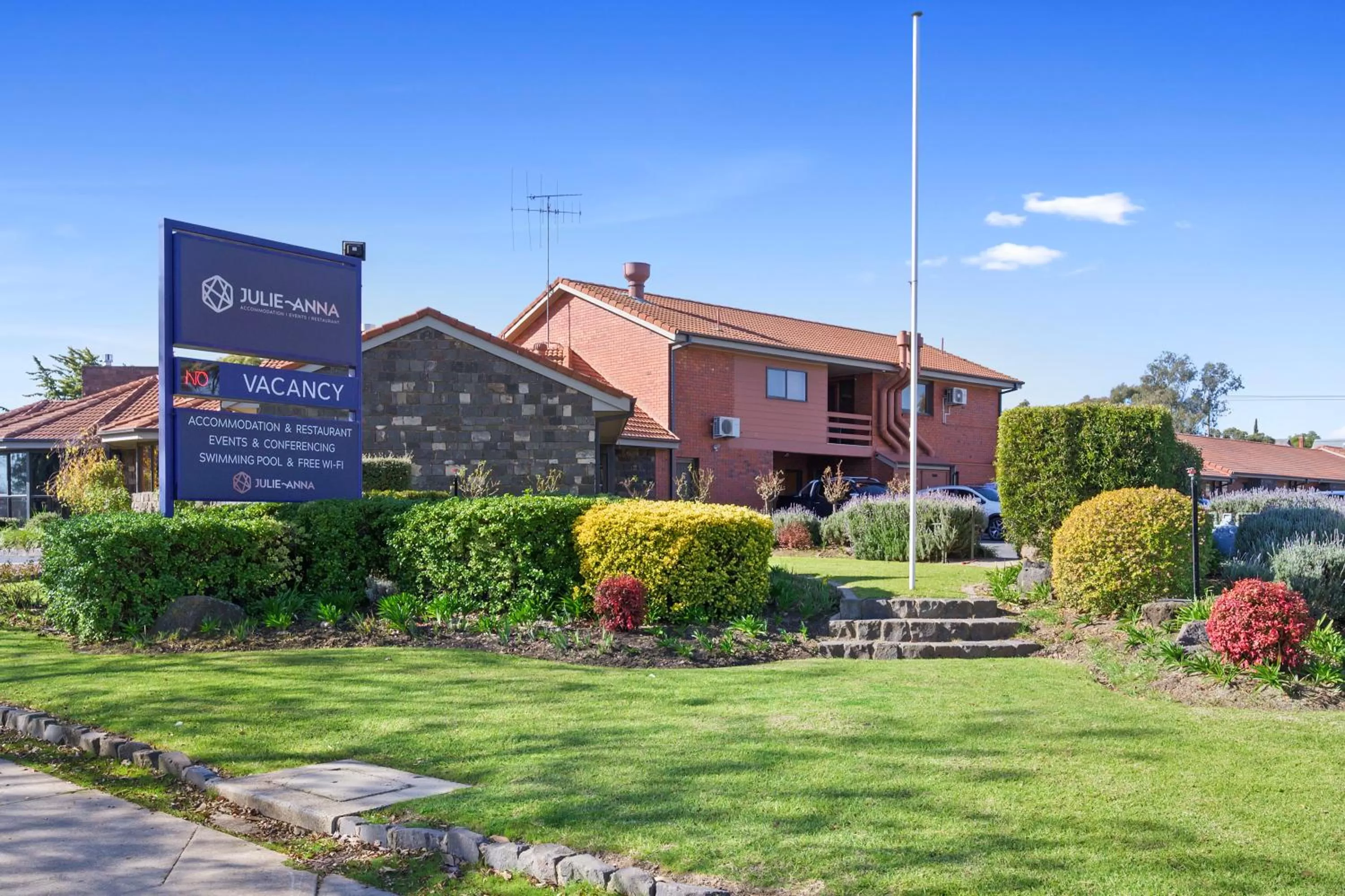 Property building in Julie-Anna, Bendigo