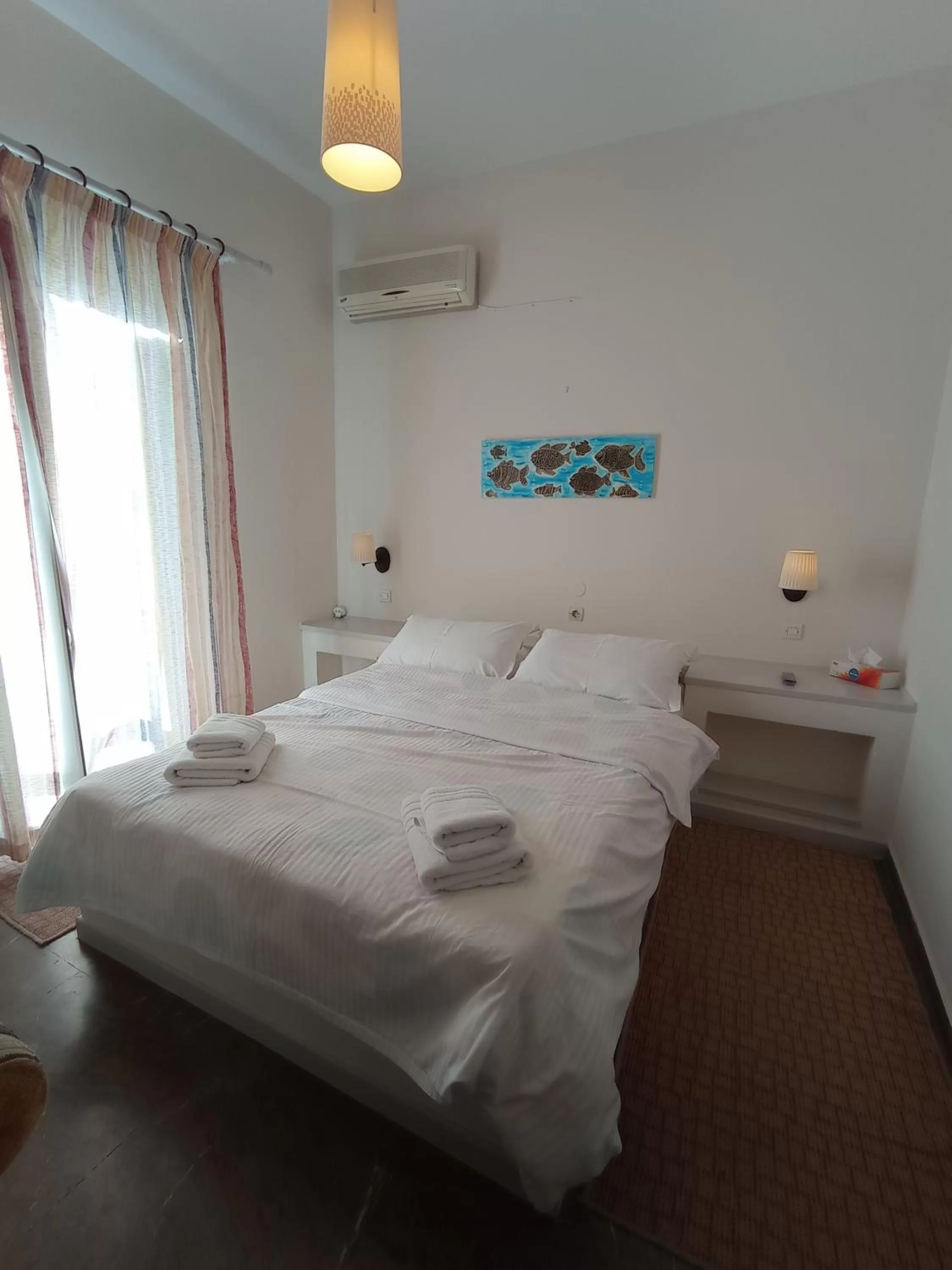 Photo of the whole room, Bed in Zoe Pension