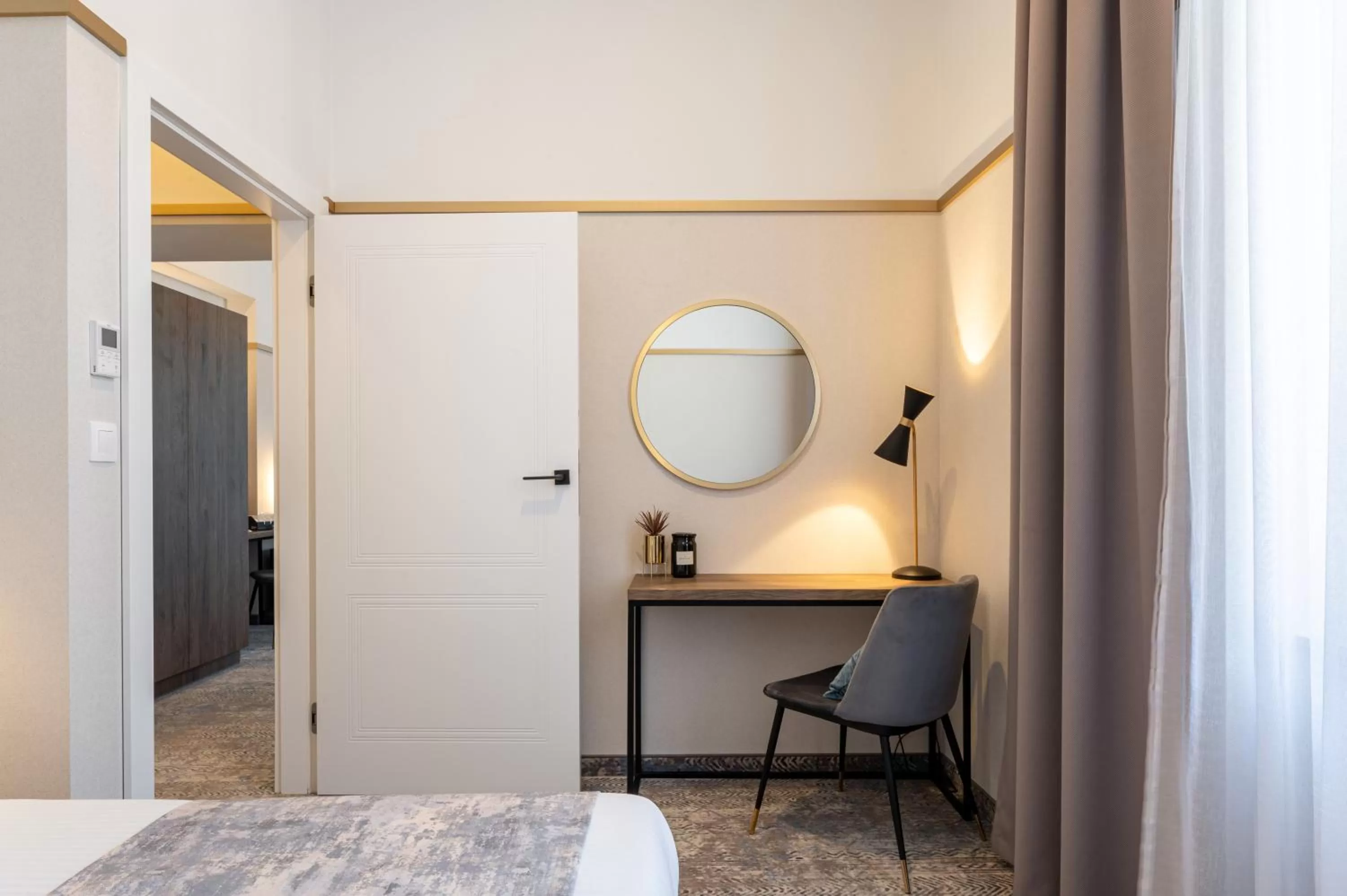 Bedroom, Bed in MR67 Mayera Rapaporta