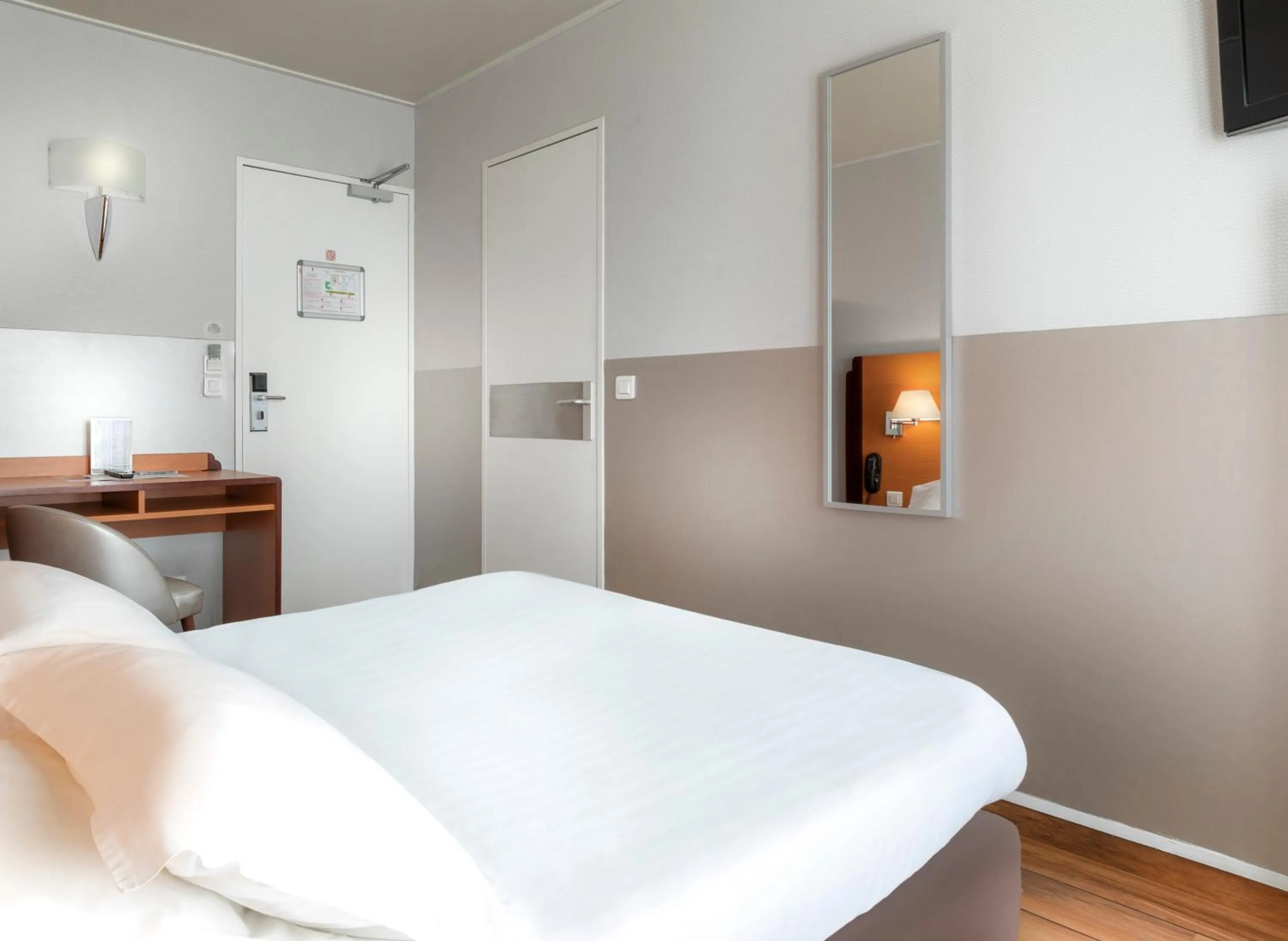 Bed in Hôtel Du Lion