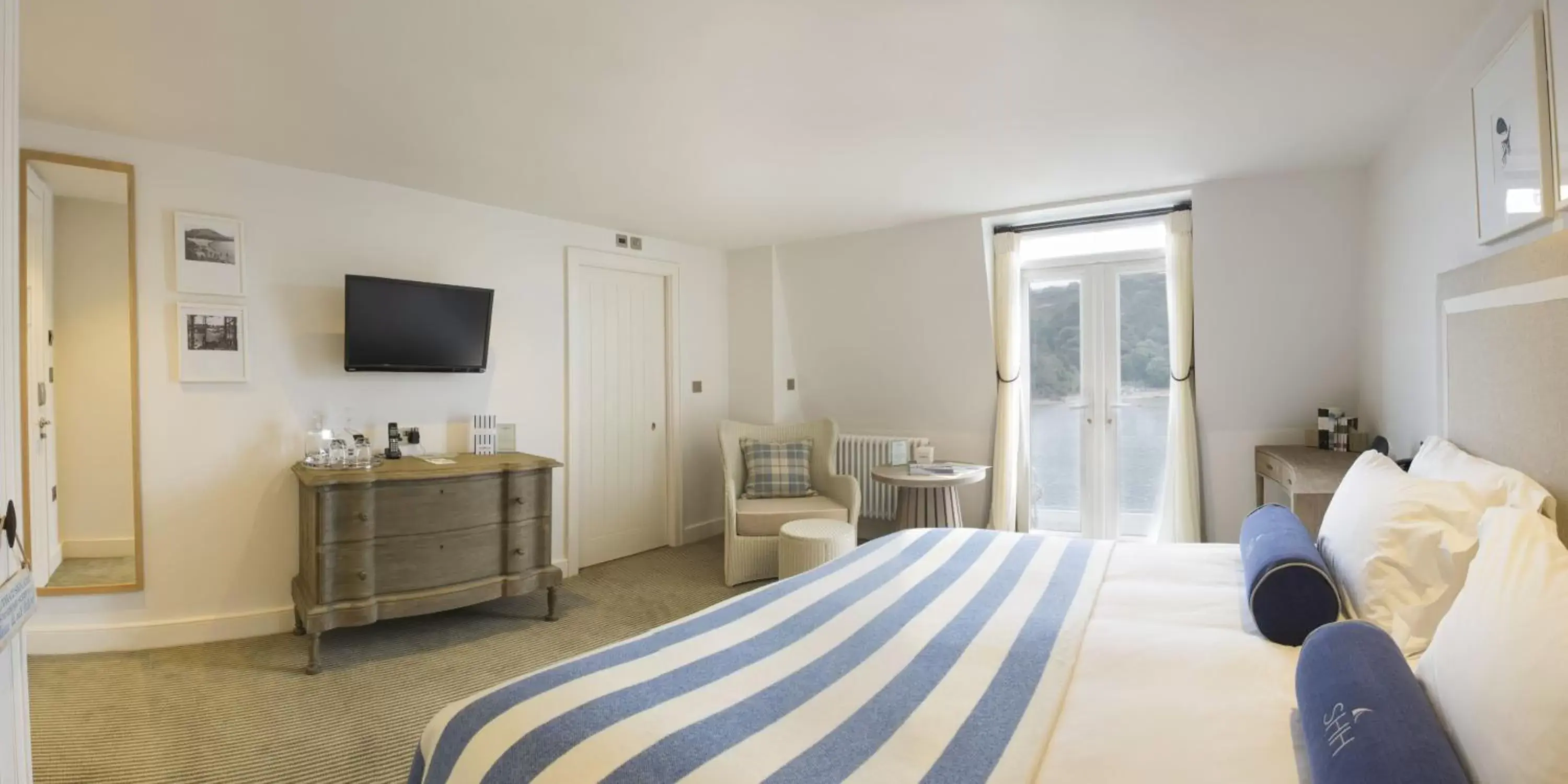 Double Room - Disability Access in Harbour Hotel & Spa Salcombe Double Room - Disability Access in Harbour Hotel & Spa Salcombe