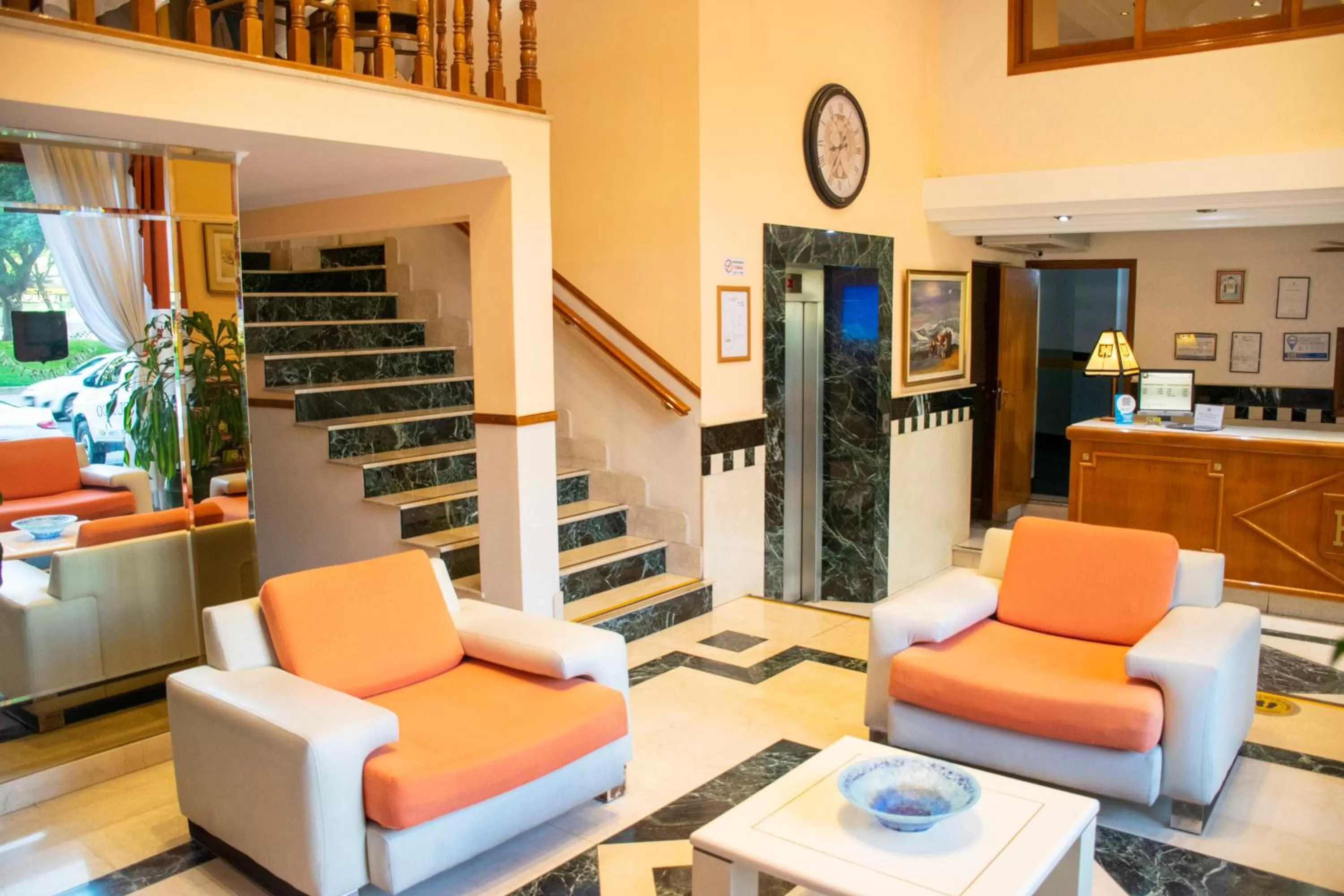 Lobby or reception in Hotel Internacional