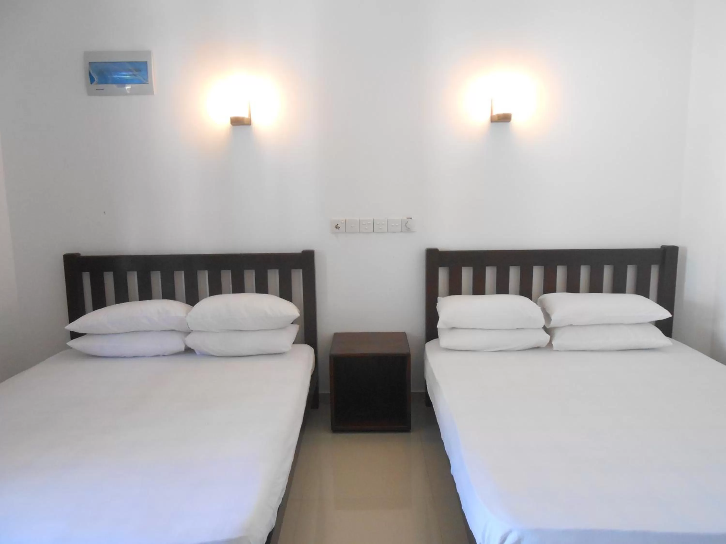 Standard Family Room - single occupancy in Kaminrich Cottage