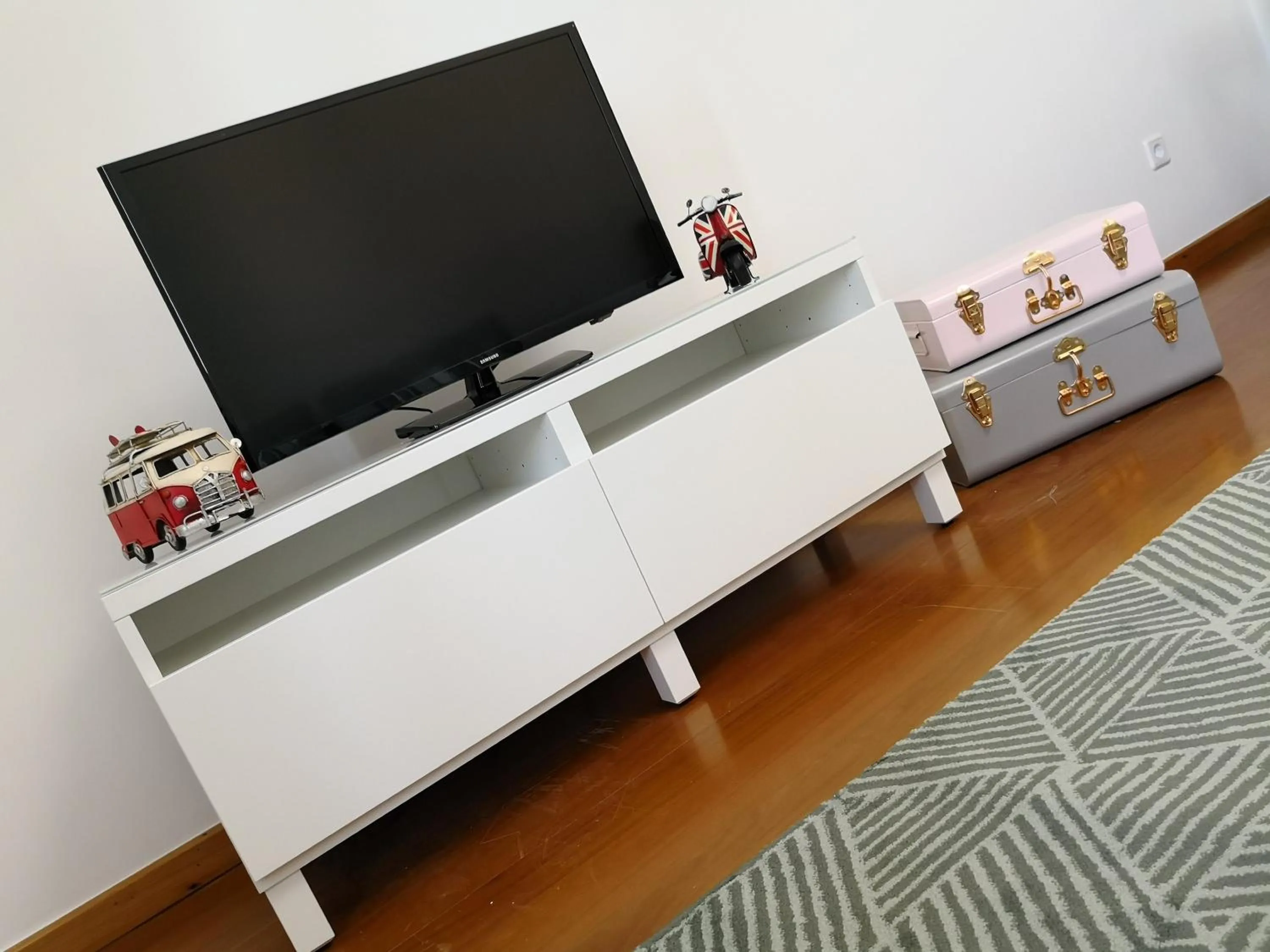 Living room in Travellers Pearl by Storytellers