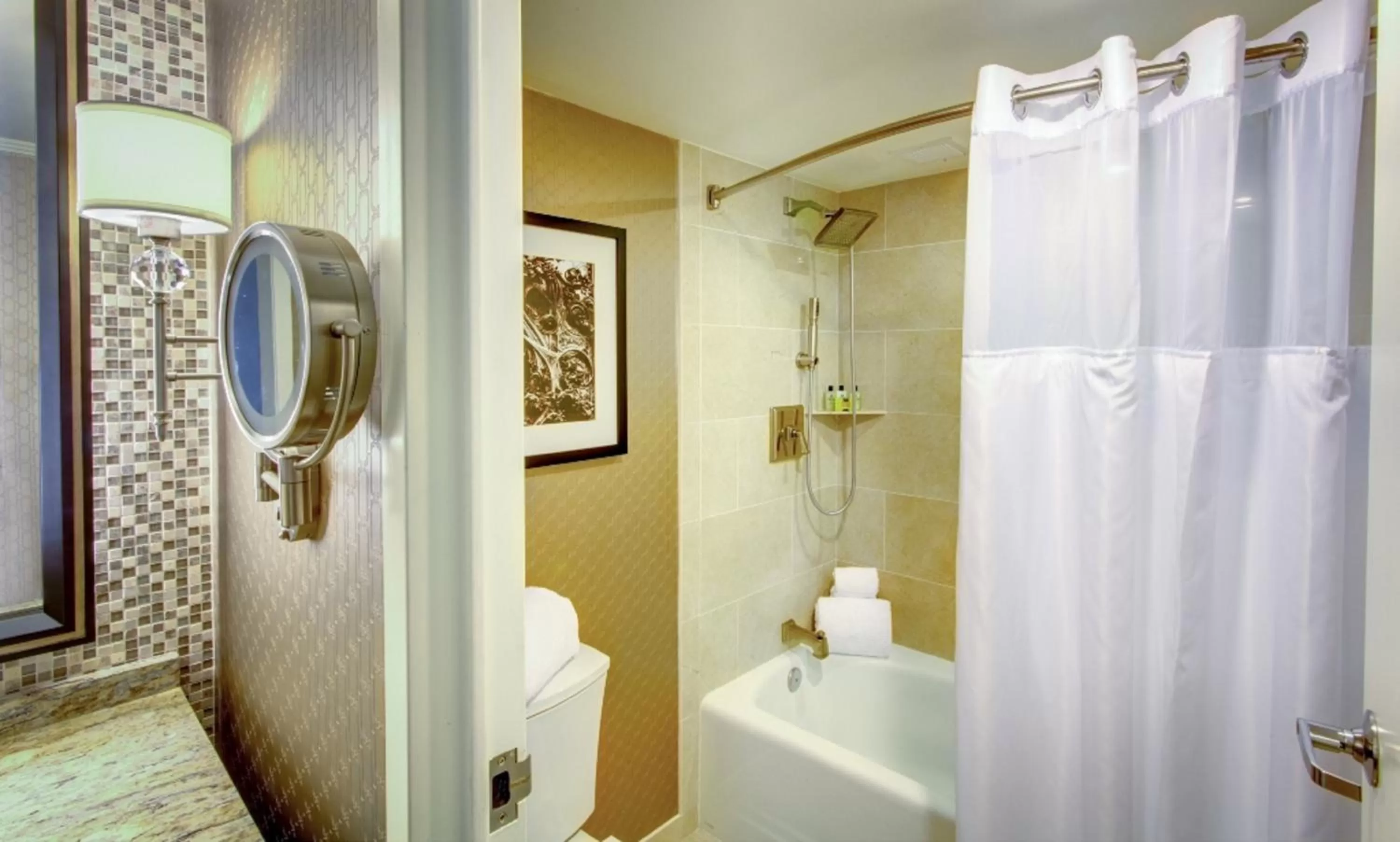 Classic King Room - Communication Access in InterContinental New Orleans, an IHG Hotel