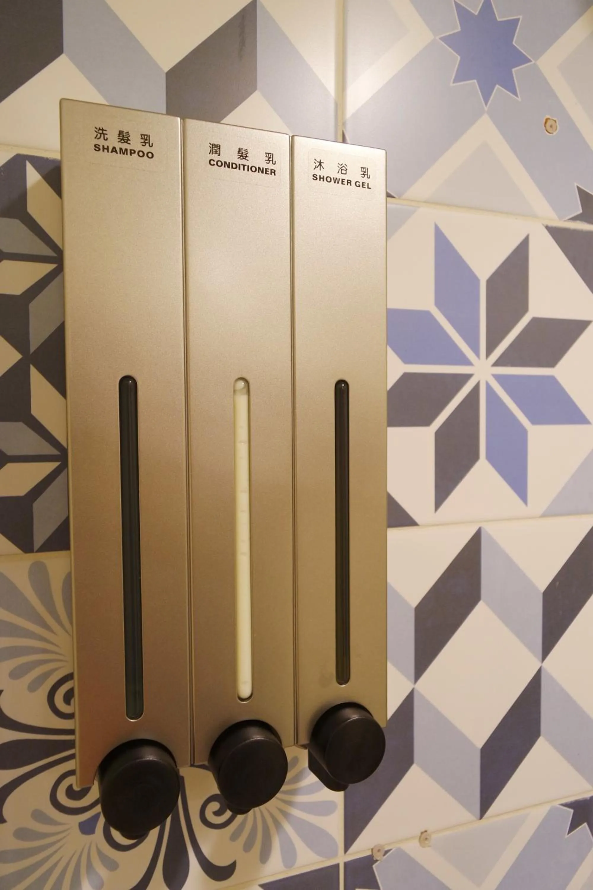 Bathroom in Angels Hostel Taipei Ximen