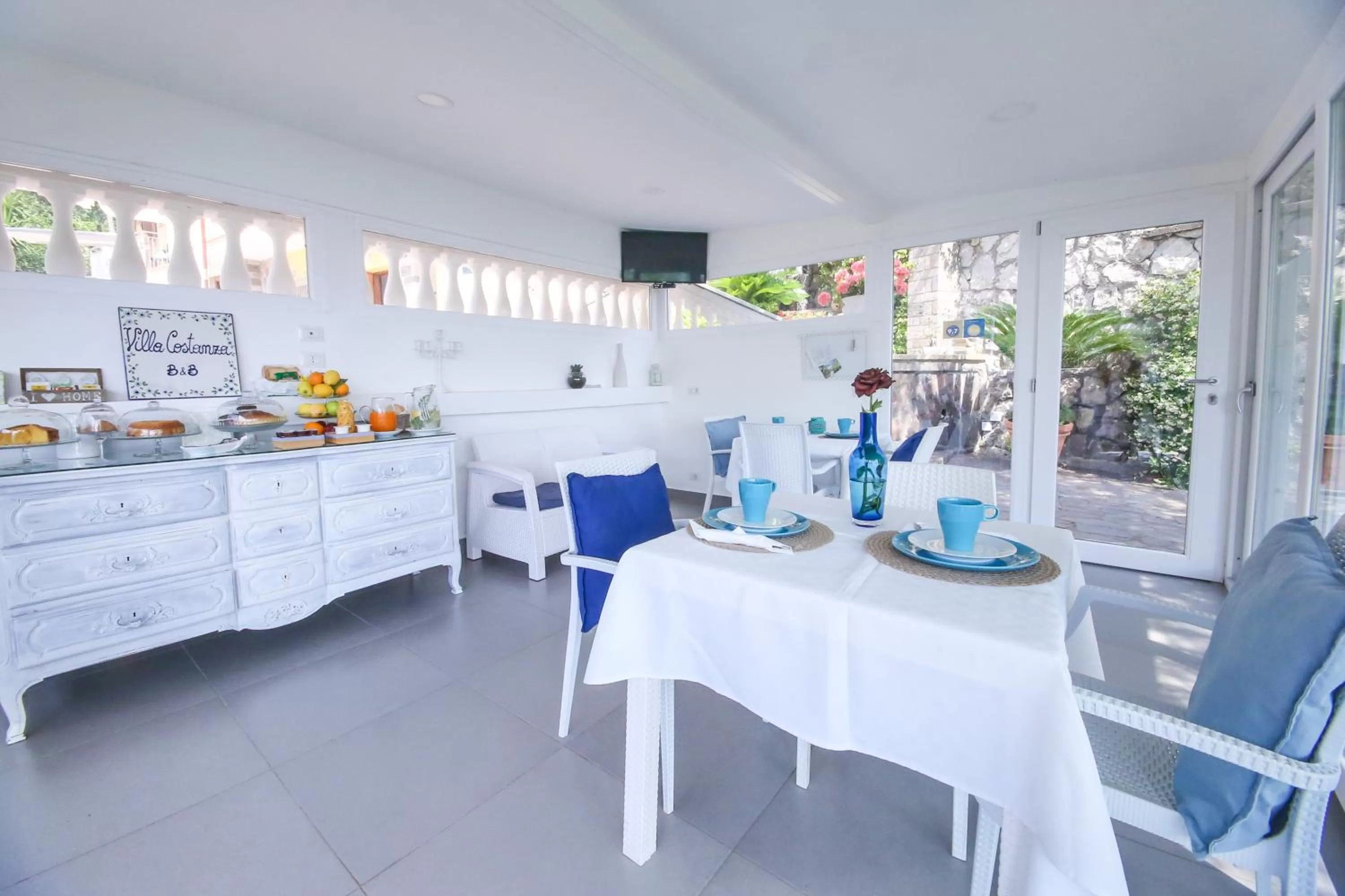 Restaurant/places to eat in Villa Costanza sorrento B&b