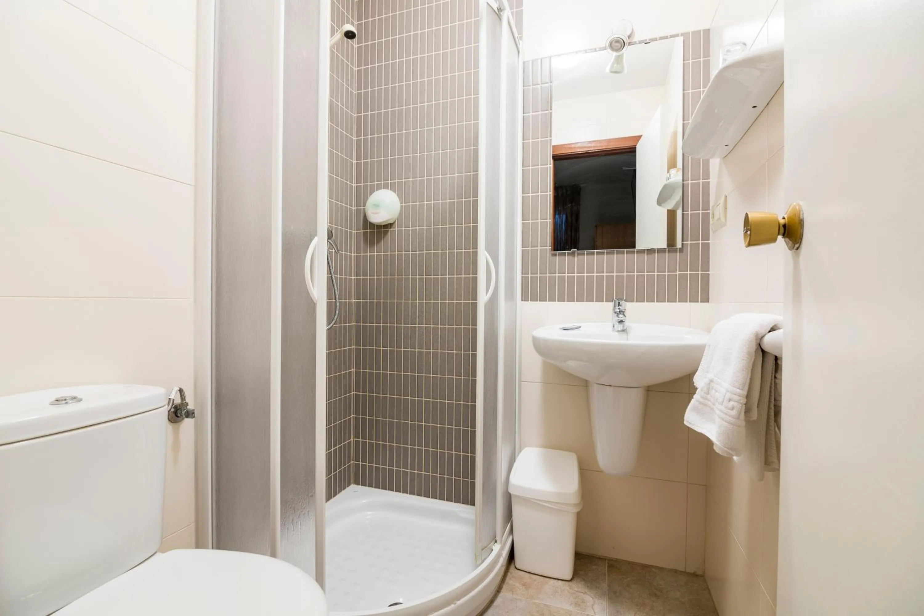 Bathroom in Hotel Blason Junior