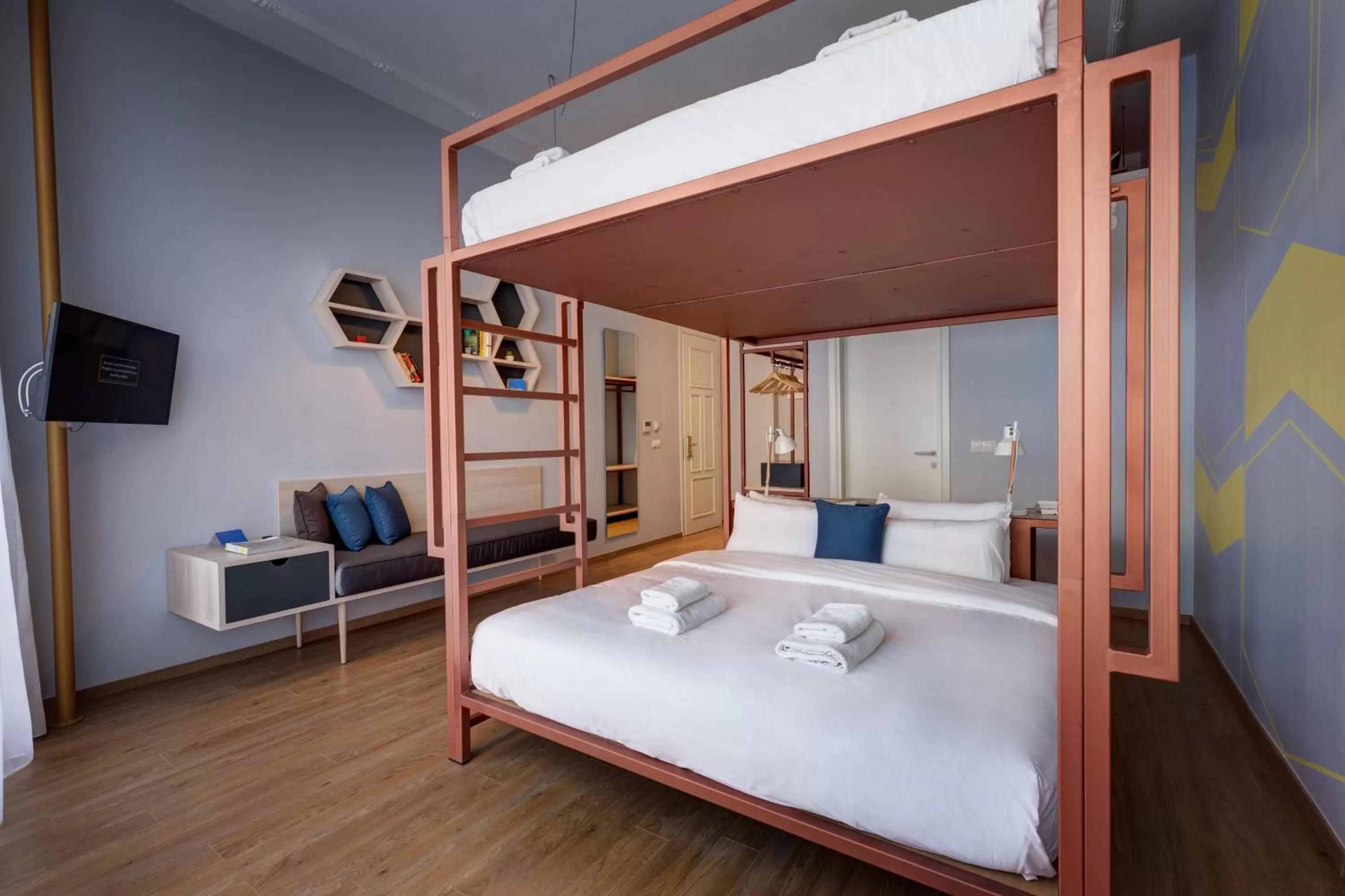 Photo of the whole room, Bed in Colors Urban Hotel Thessaloniki