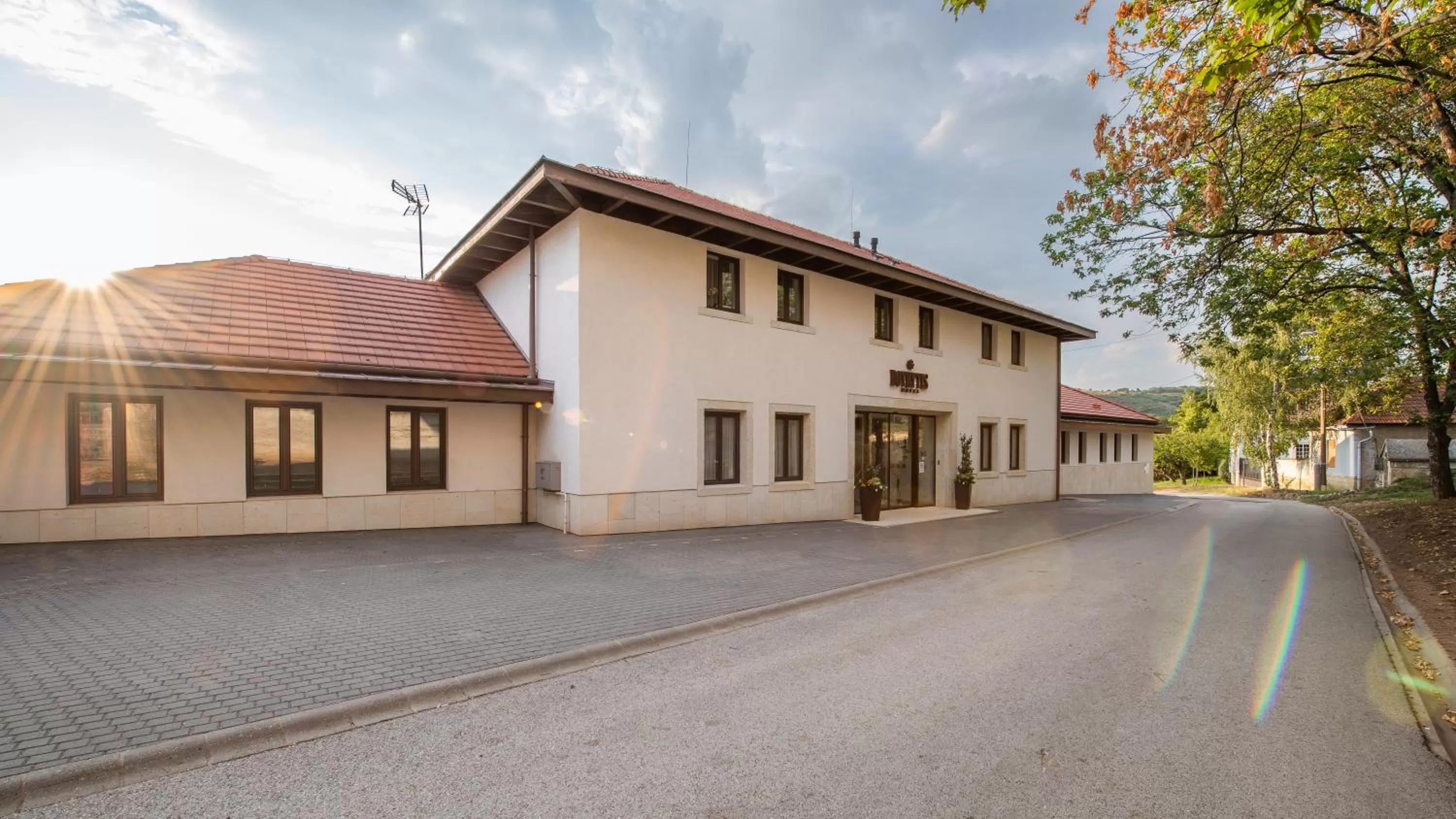 Property building in Botrytis Borhotel