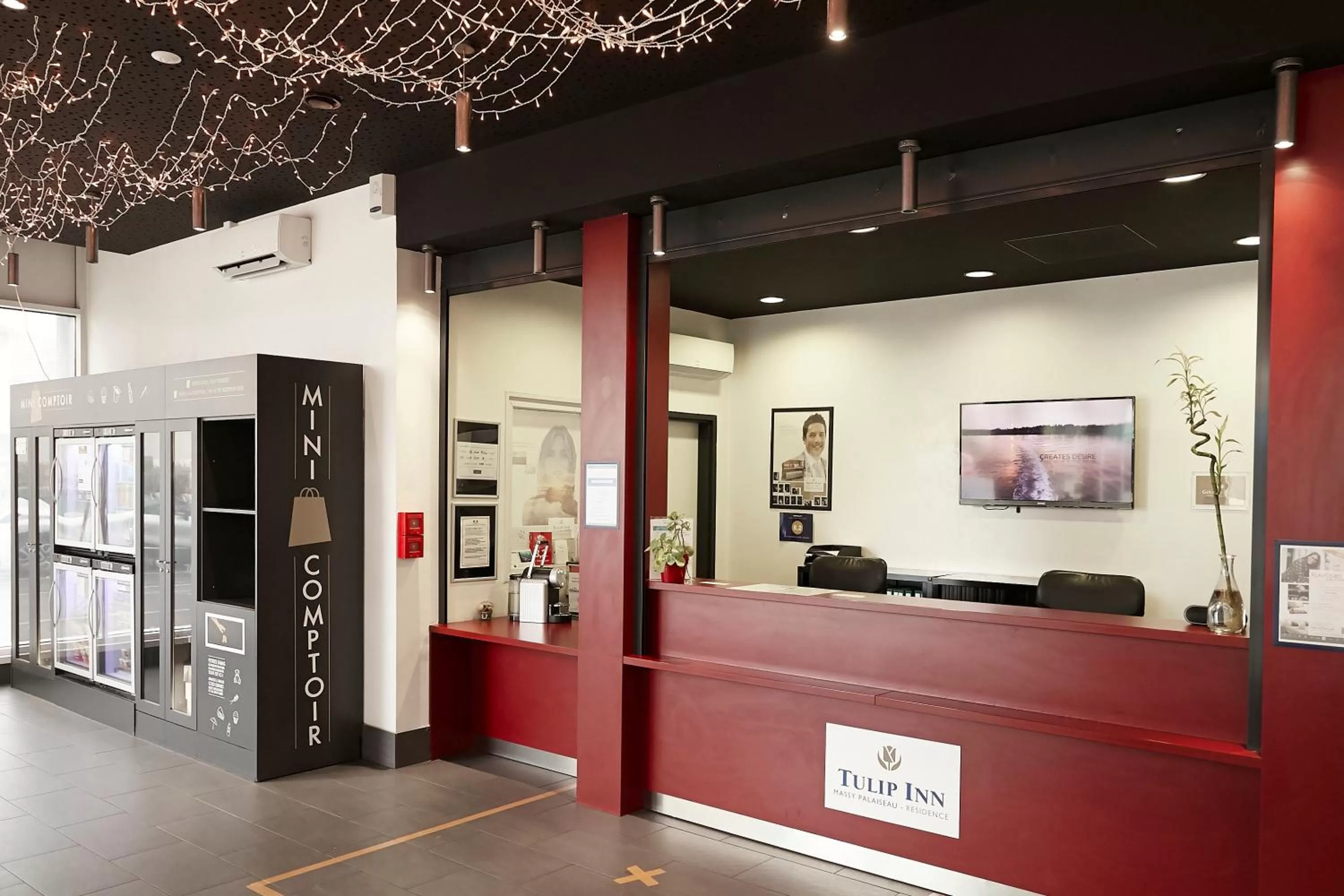Lobby or reception in Tulip Inn Massy Palaiseau - Residence