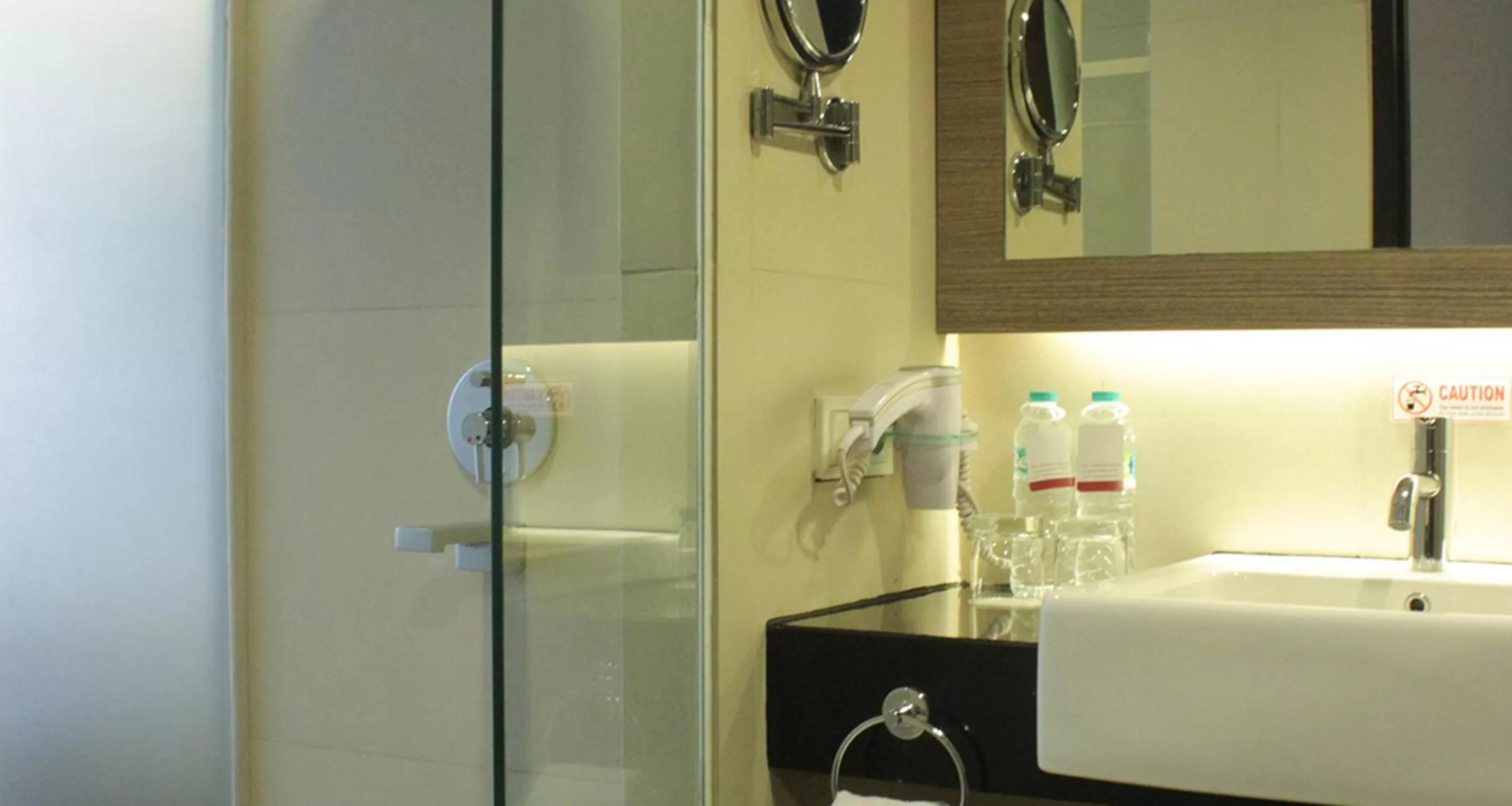 Shower in BW Kemayoran Hotel & Convention Powered by Archipelago