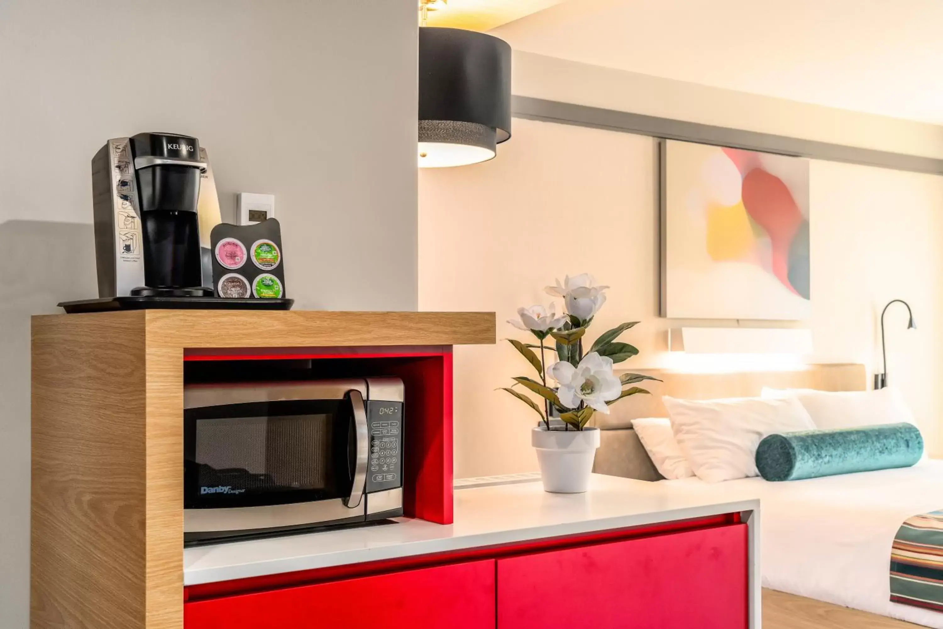 Single Room - Disability Access in Century Park Hotel LA Single Room - Disability Access in Century Park Hotel LA