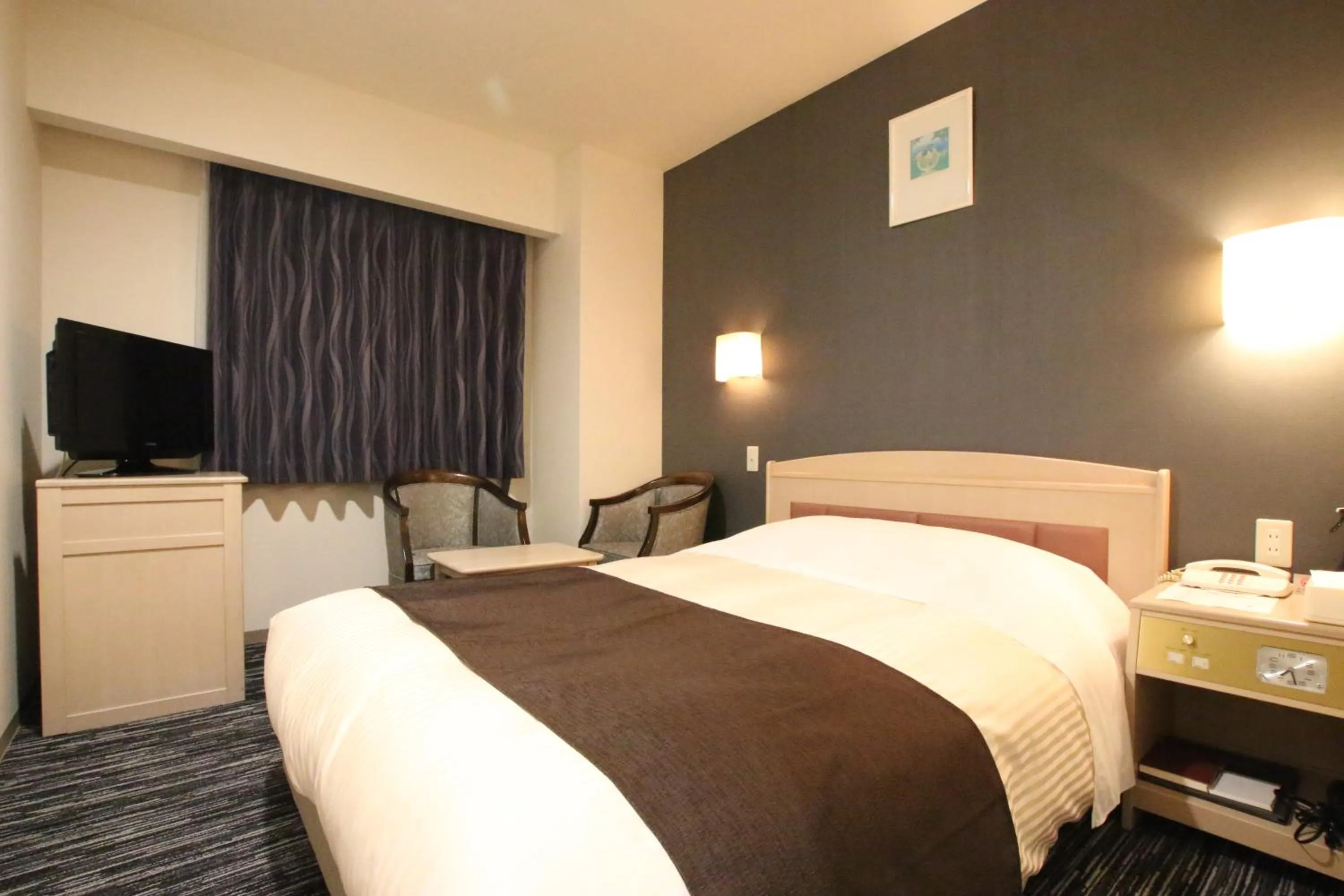 Photo of the whole room, Bed in Kotoni Green Hotel