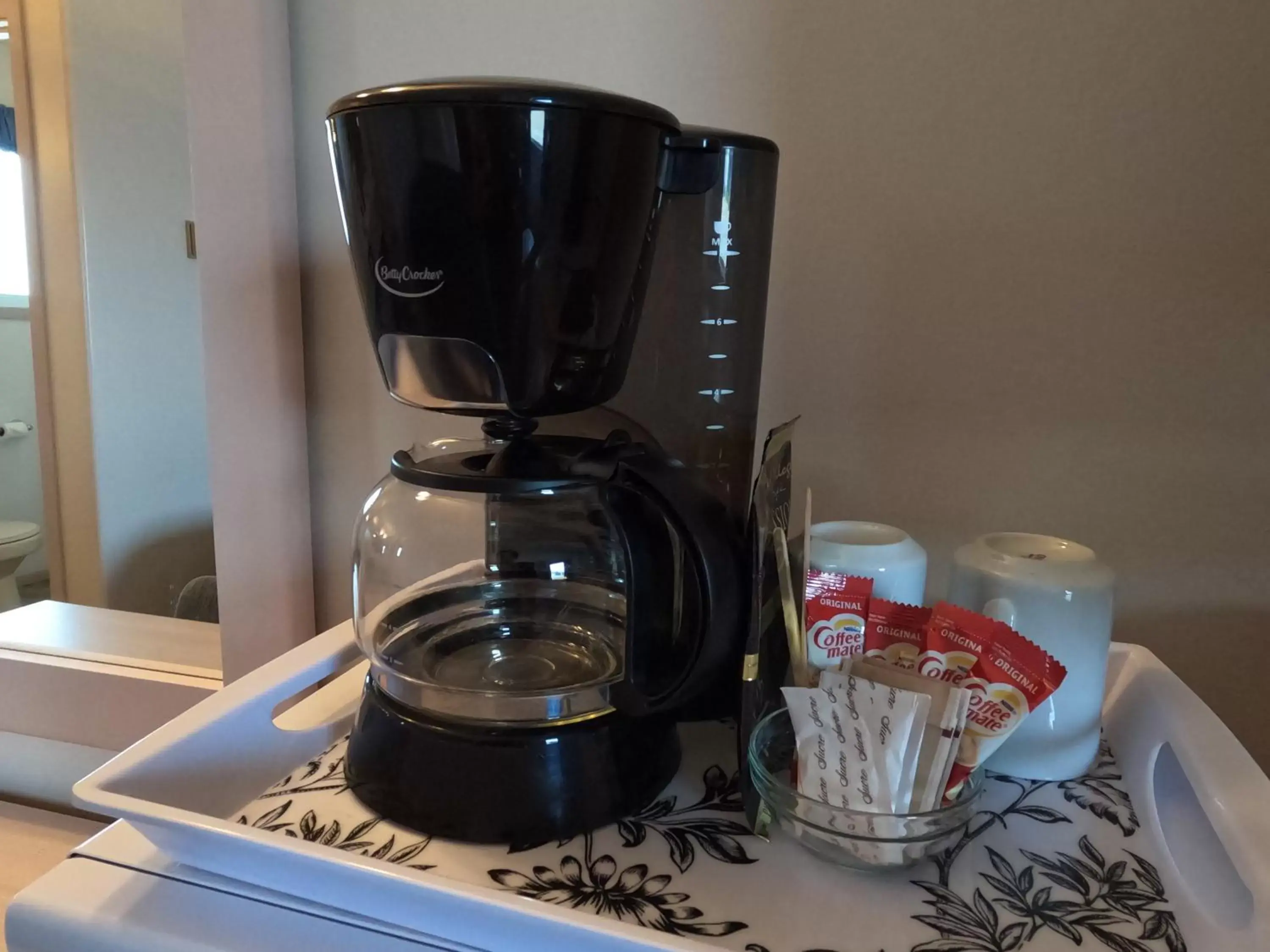 Queen Studio - single occupancy in Westview Motel Queen Studio - single occupancy in Westview Motel