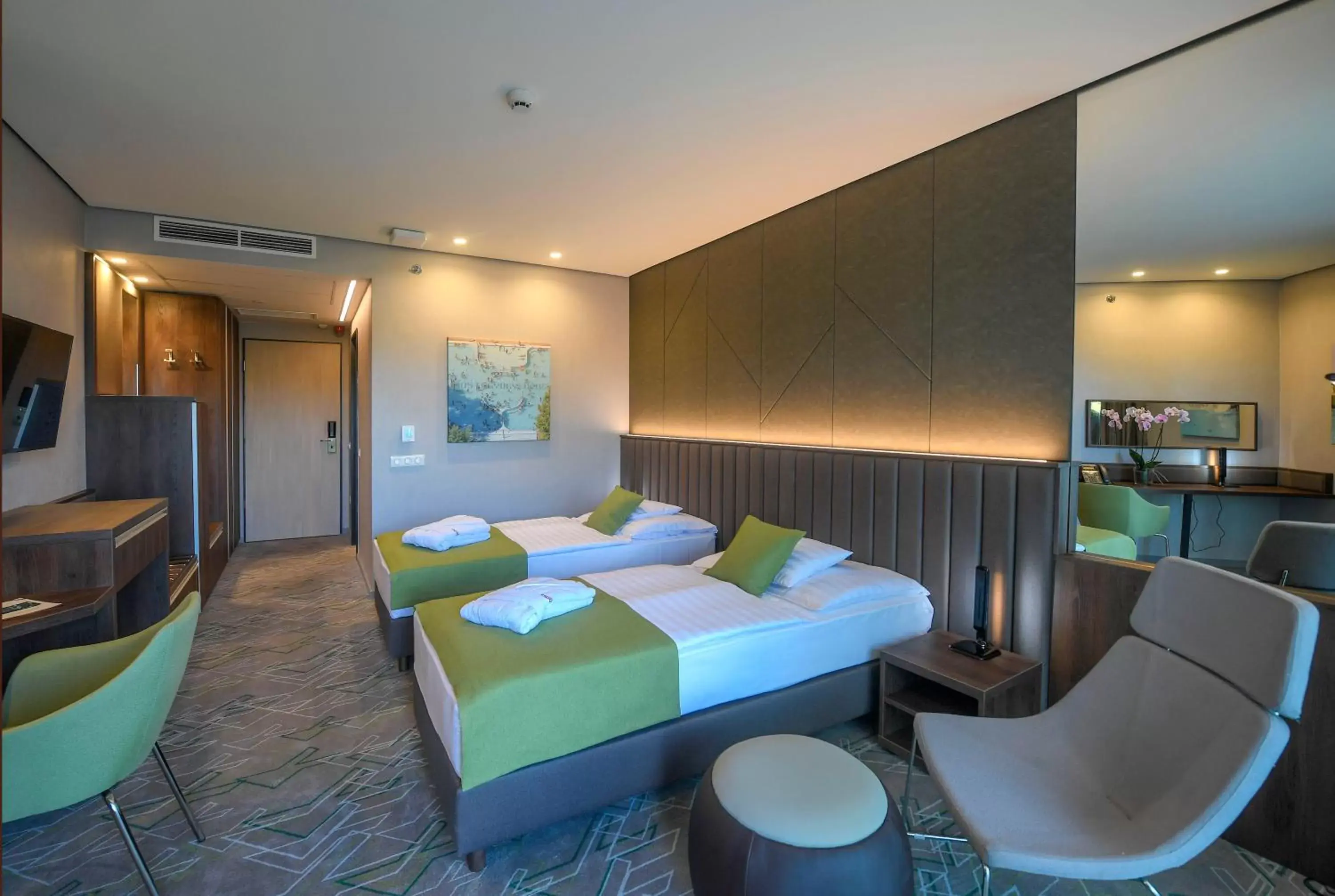 Superior Double or Twin Room in Hunguest Hotel Sóstó Superior Double or Twin Room in Hunguest Hotel Sóstó