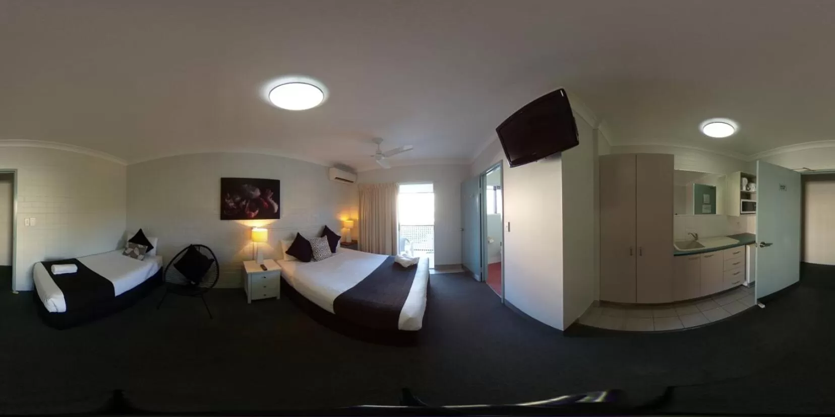 Photo of the whole room, Bed in Herston Place Motel