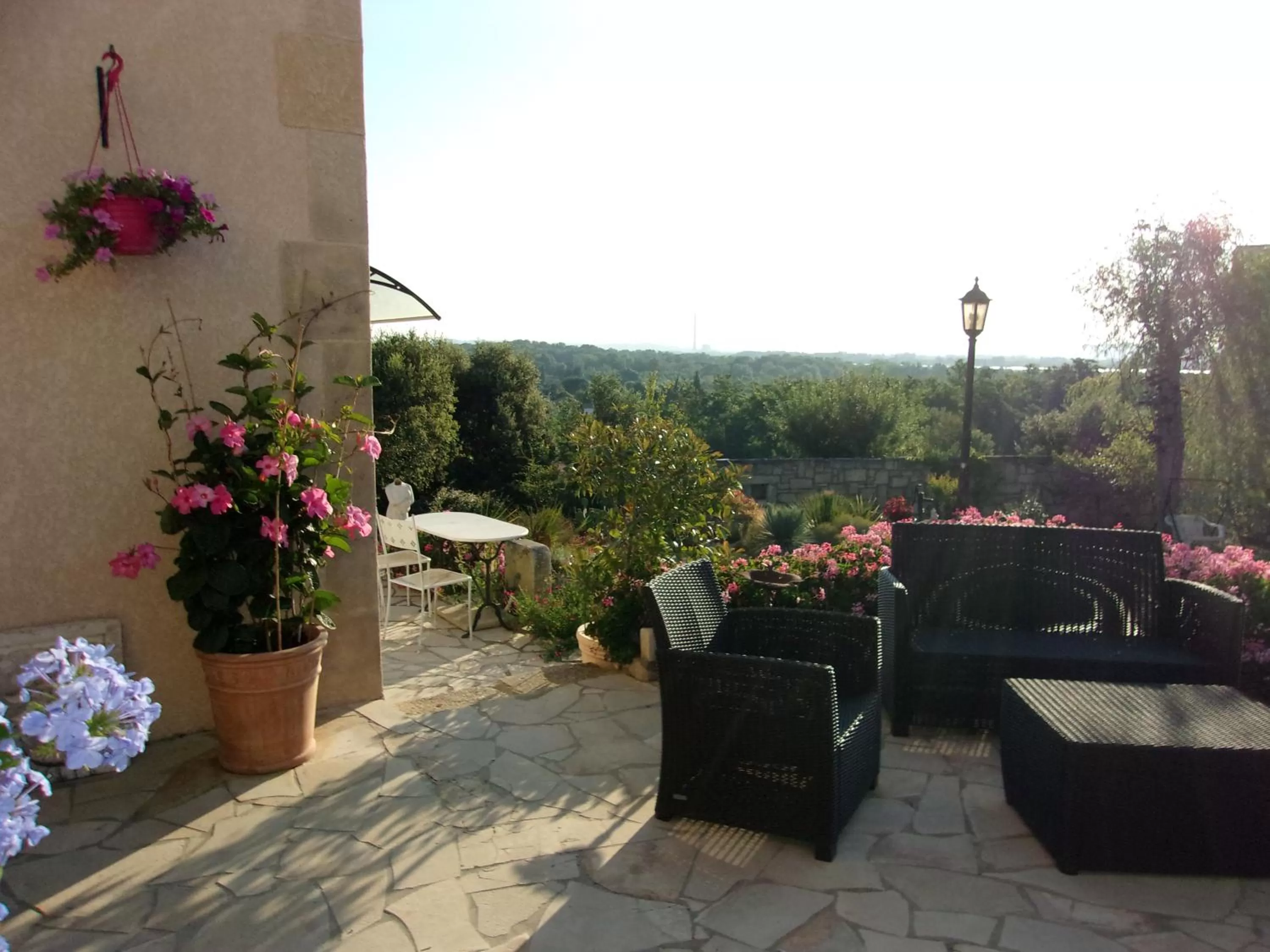 Patio in chambre d'hotes les cigales