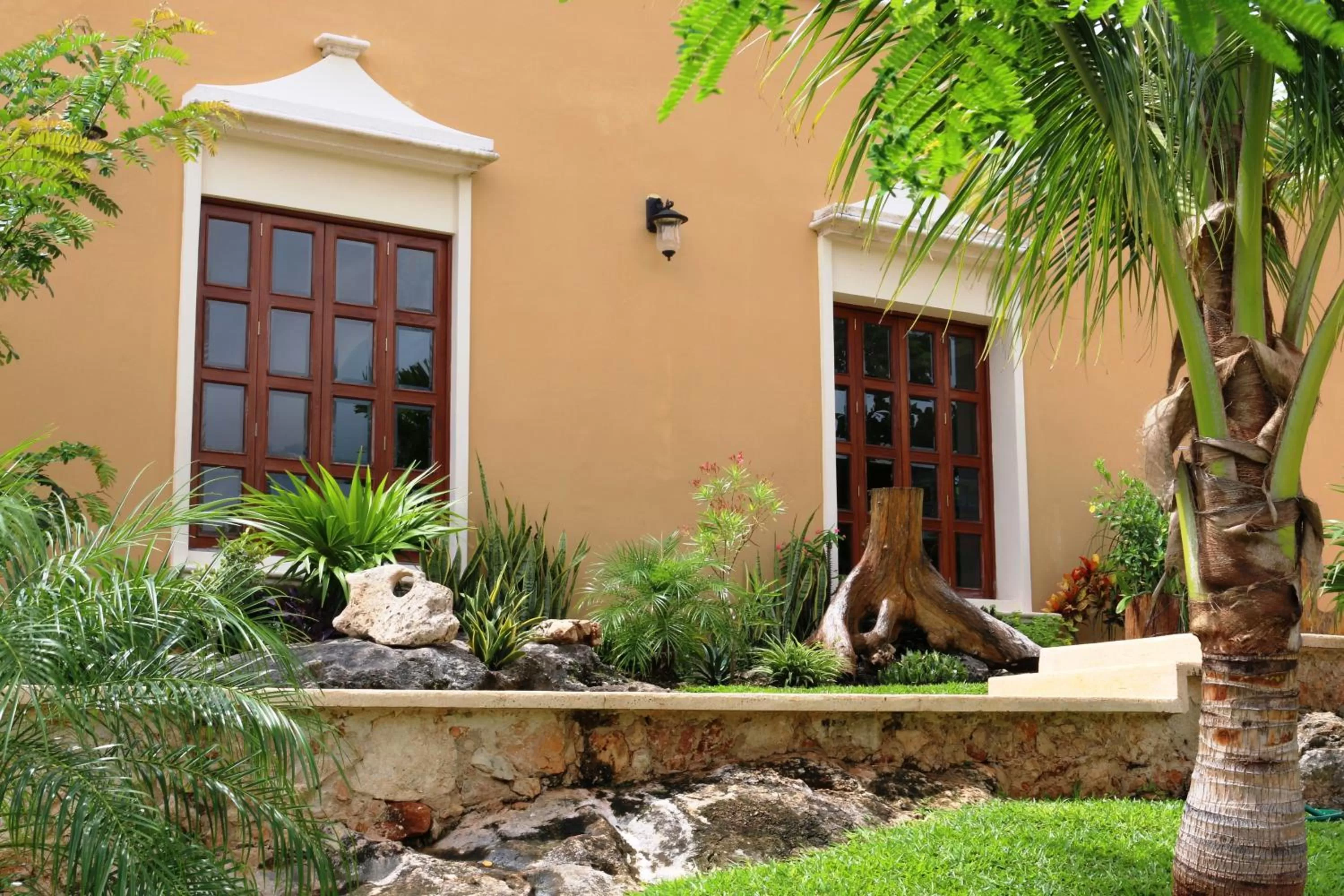 Facade/entrance in TecnoHotel Valladolid