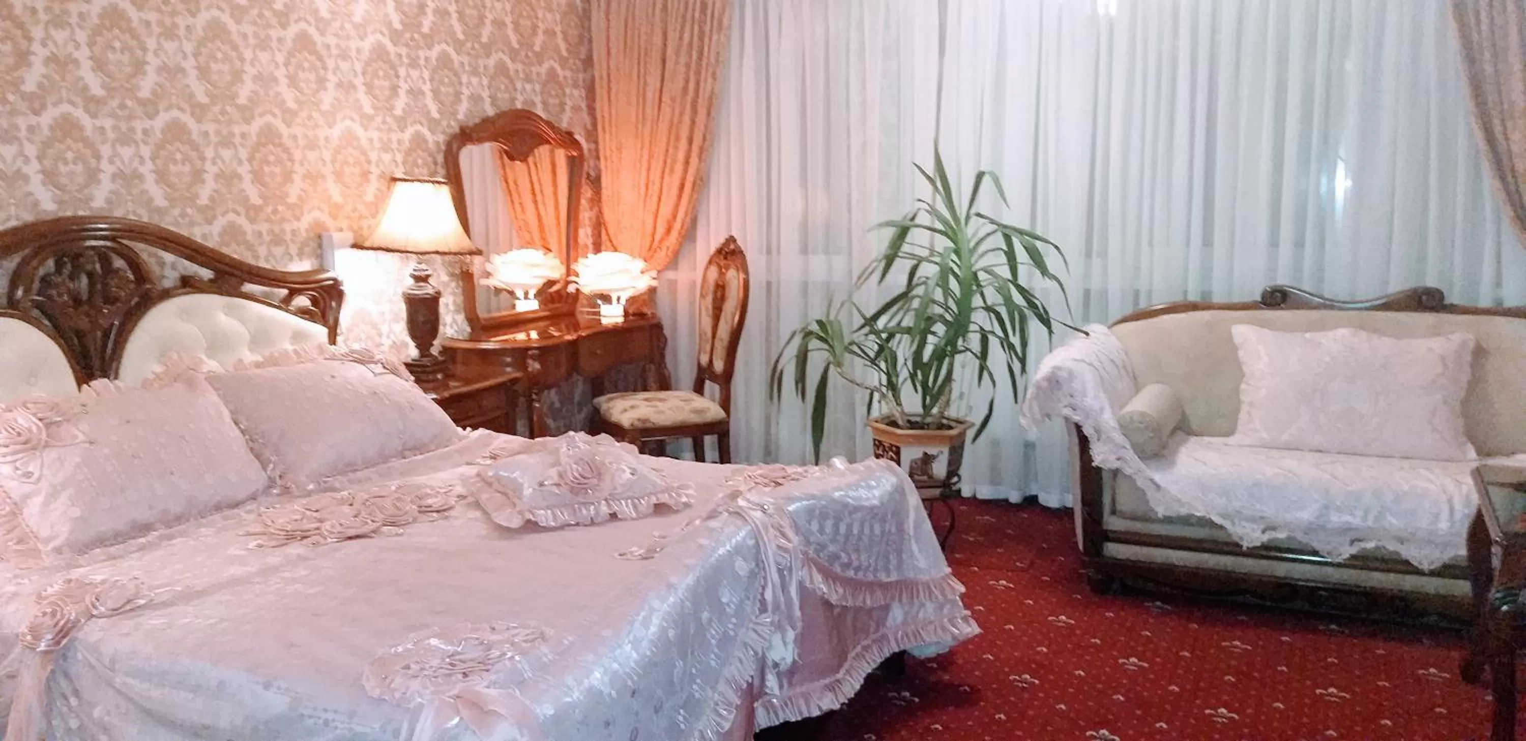 Living room, Bed in Shalanda