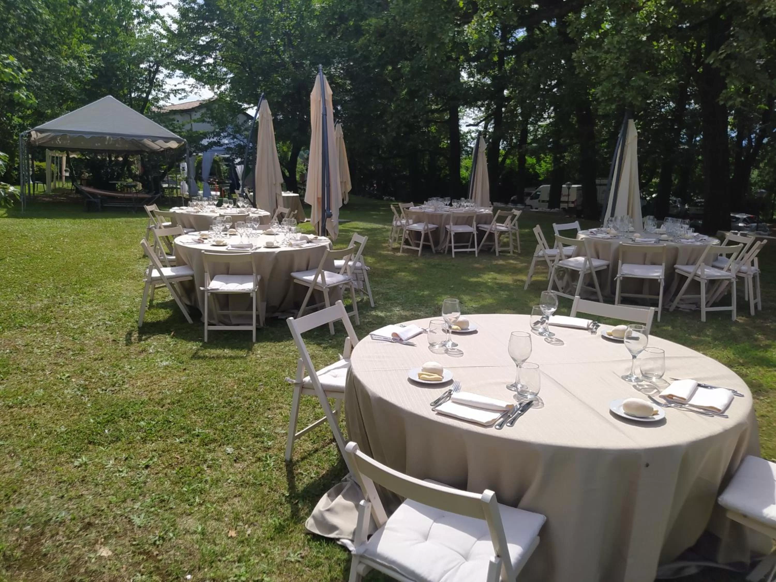 Restaurant/Places to Eat in "La Selvetta" bed and breakfast