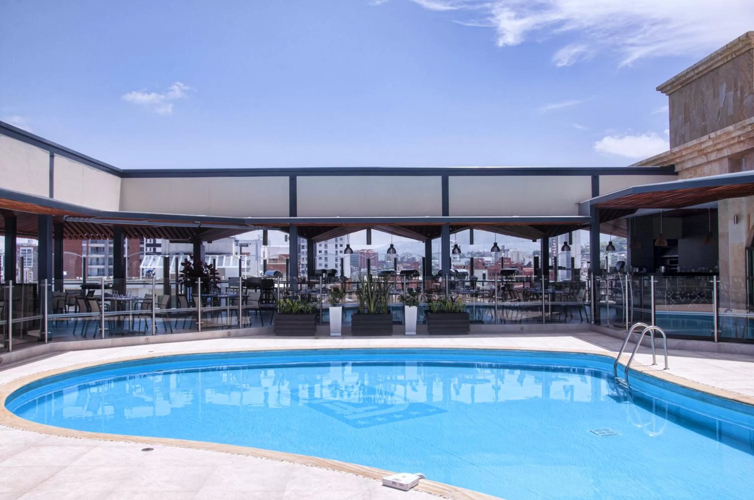 Day in Hotel Dann Carlton Bucaramanga