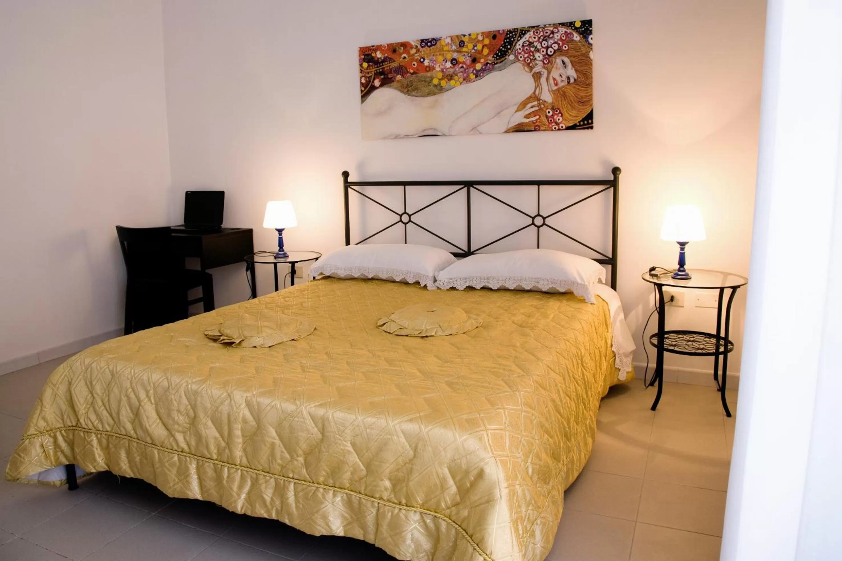 Photo of the whole room, Bed in Alle Antiche Terme