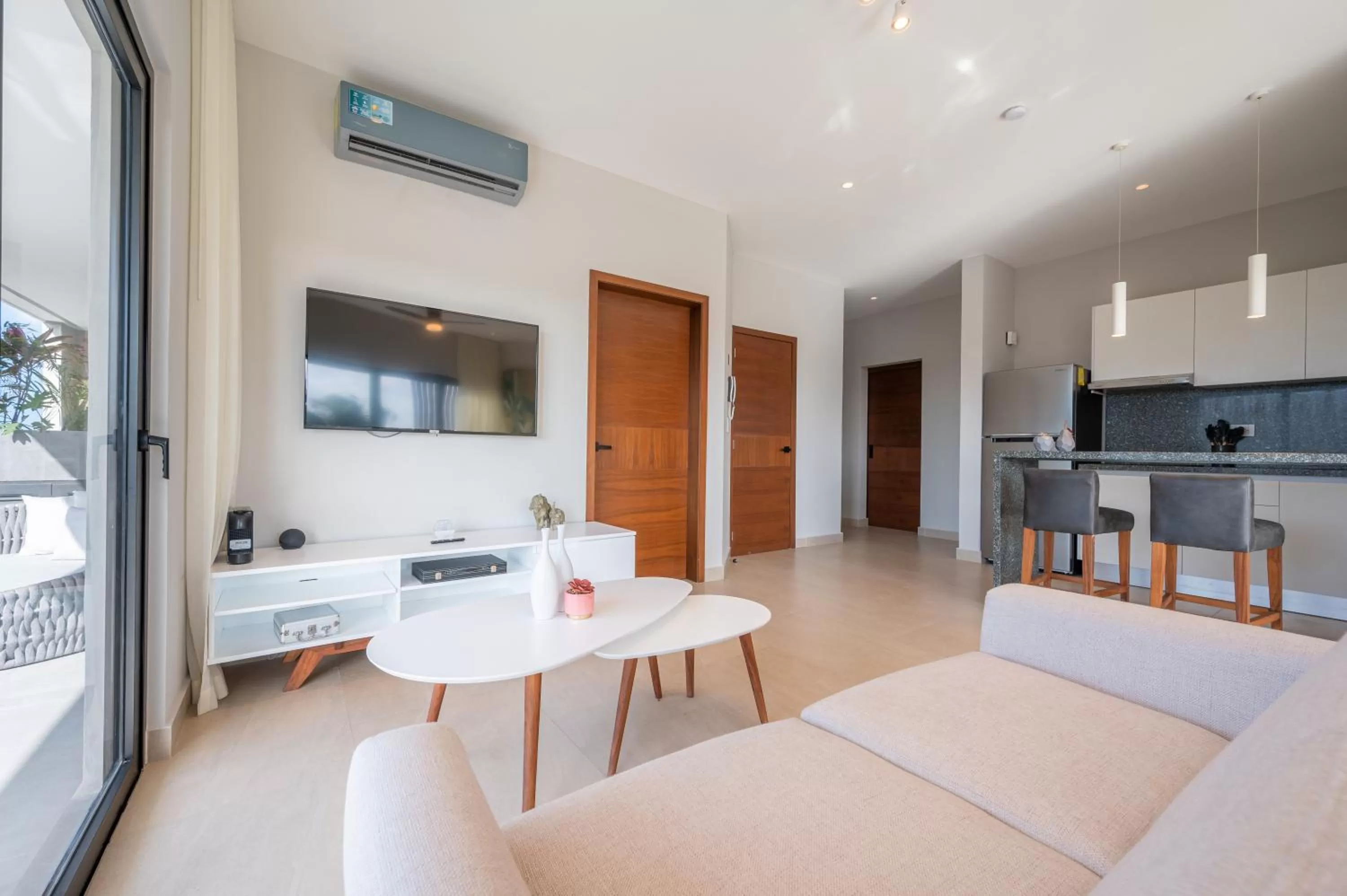 TV and multimedia in Kippal - Modern Oasis - ApartHotel