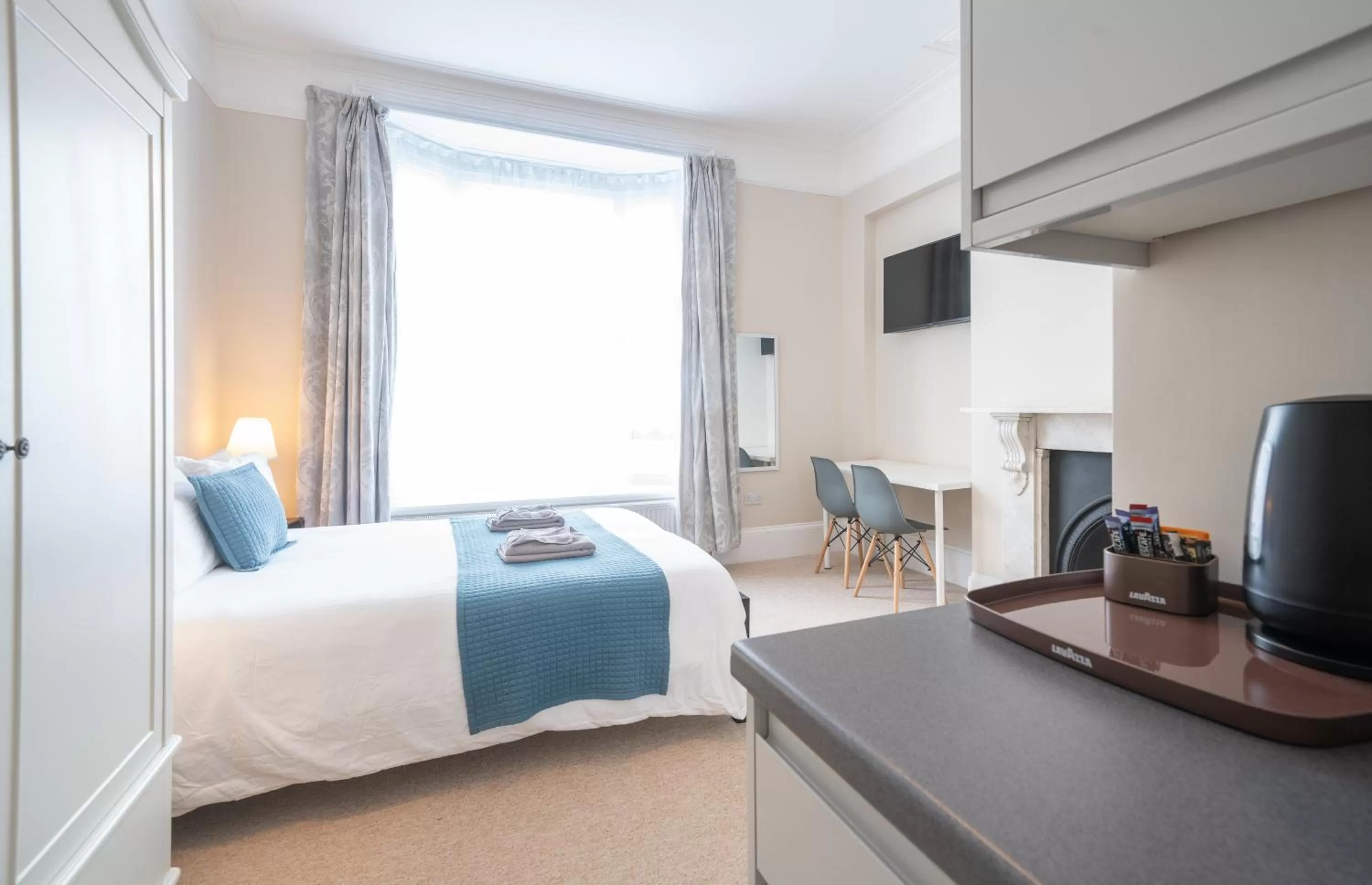 Bed in The Veteran Hotel & Bar