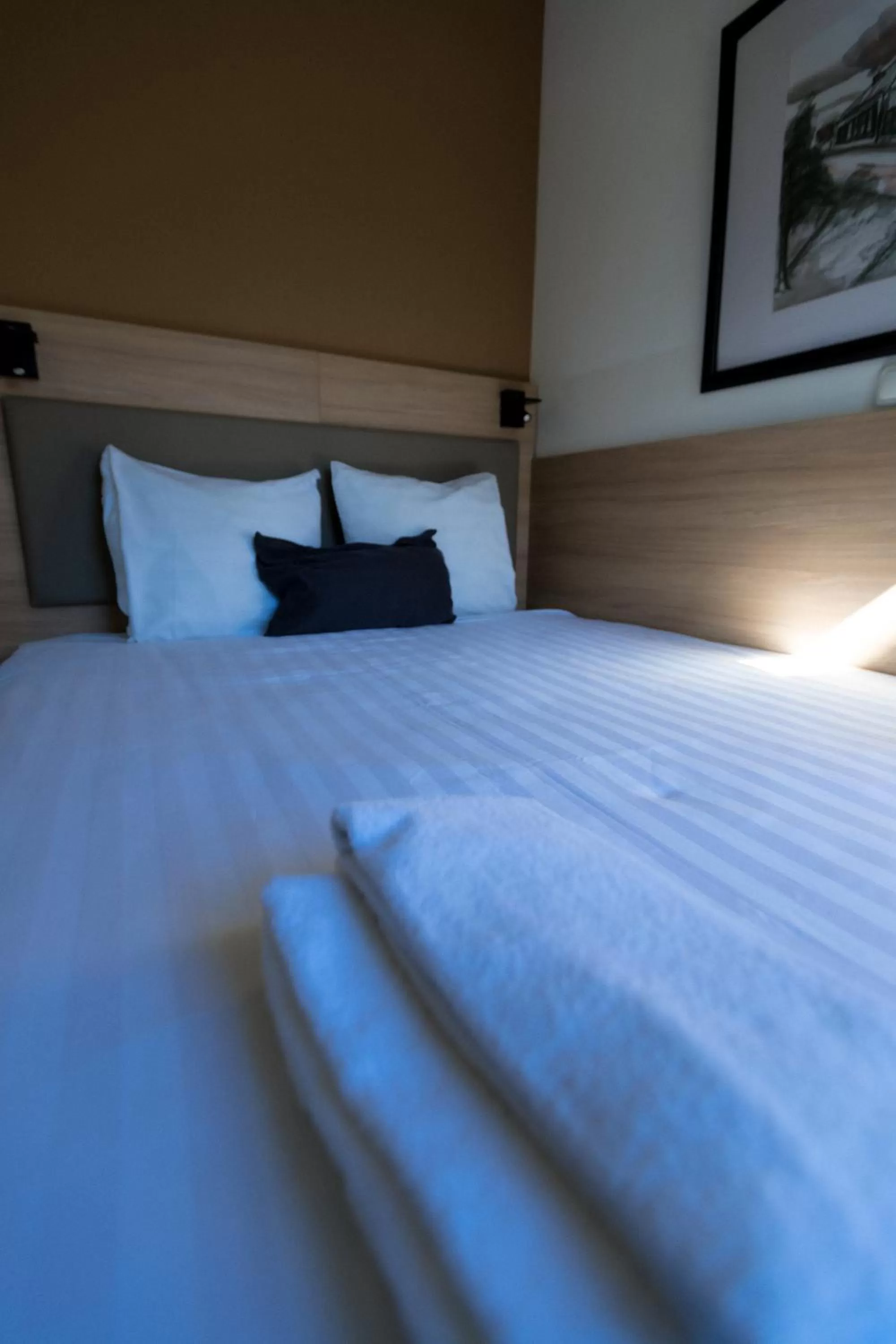 Bed in Plantage Garden Apartments