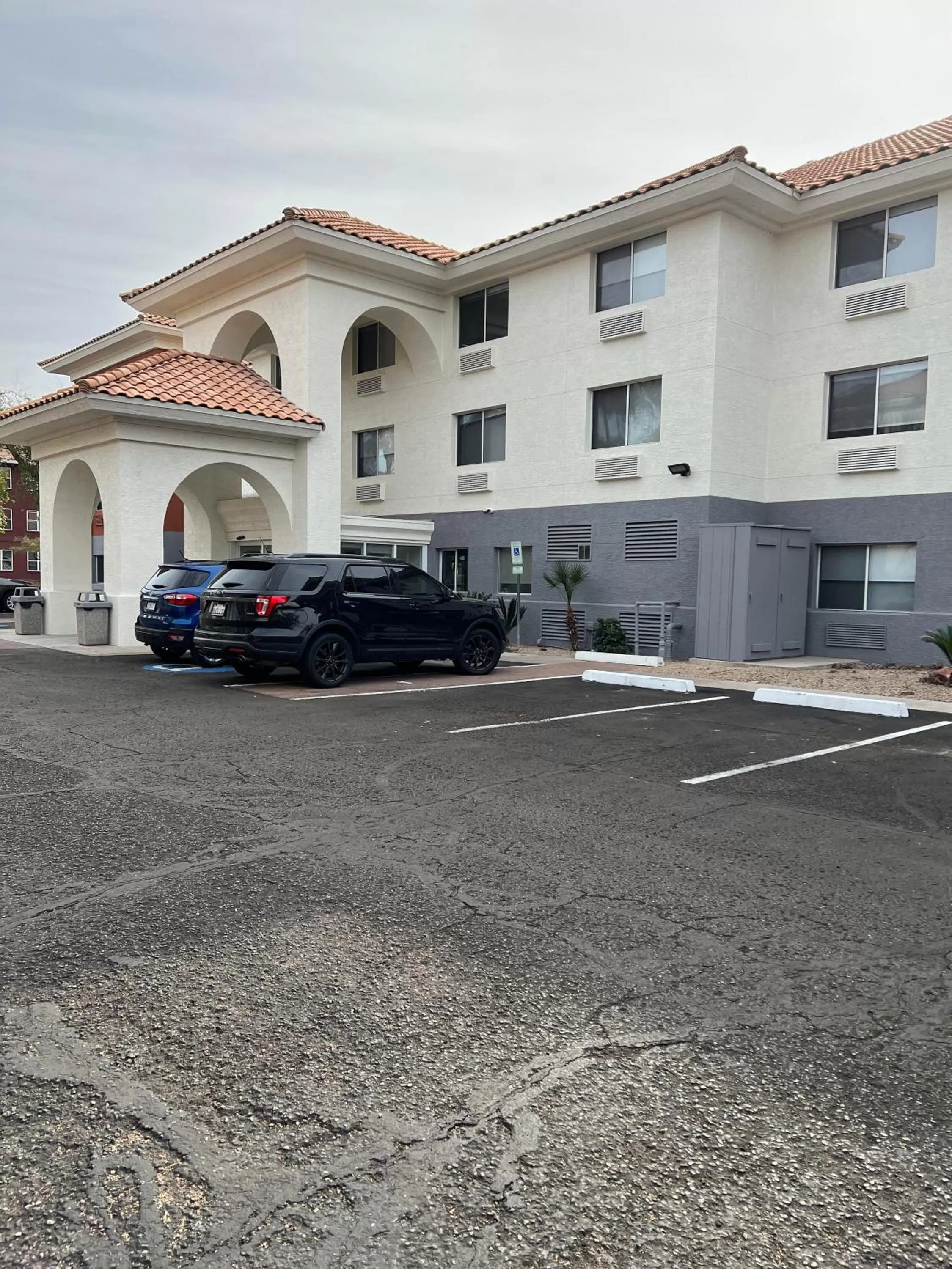 Holiday Inn Express & Suites Phoenix - Mesa West by IHG