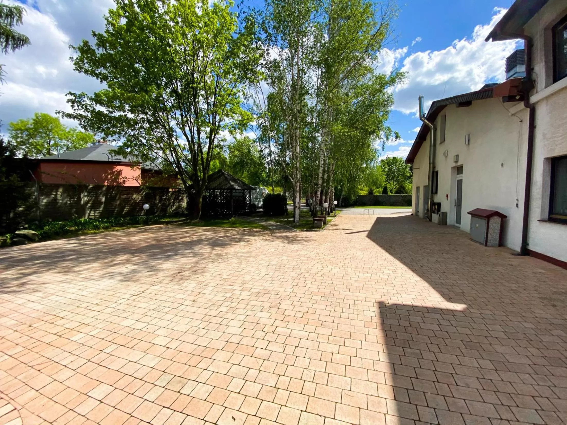 Property building in Hotel Garden